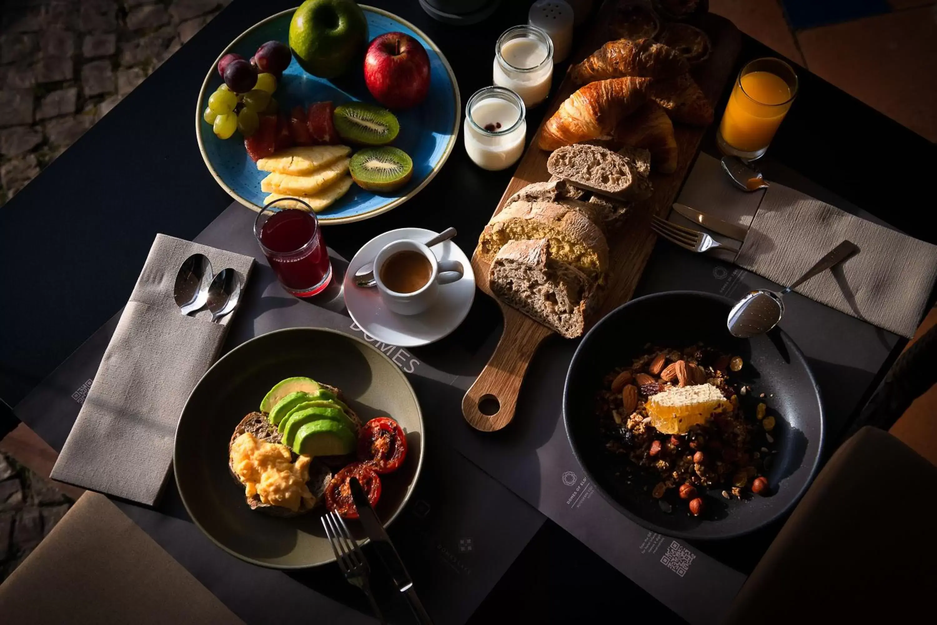 Breakfast in Domes Lake Algarve, Autograph Collection Breakfast in Domes Lake Algarve, Autograph Collection