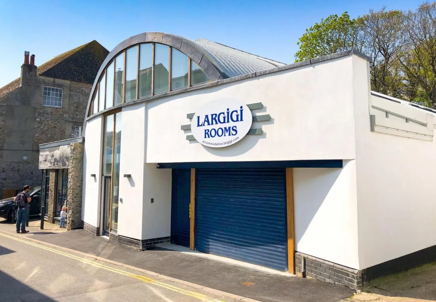 Largigi Rooms, Close to the Beach and Town Centre, Parking available