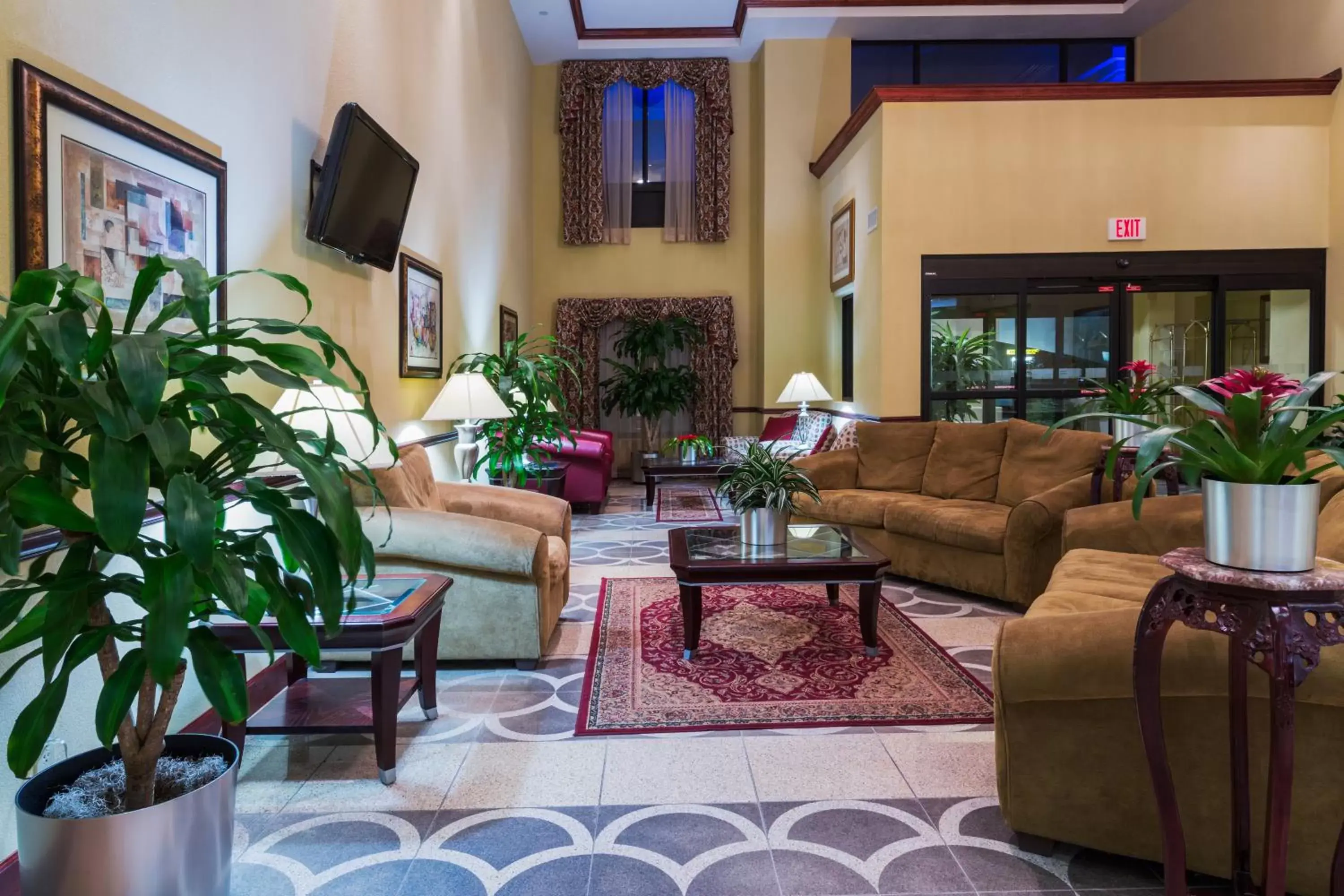Property building, Lobby/Reception in Holiday Inn Express & Suites Sebring, an IHG Hotel