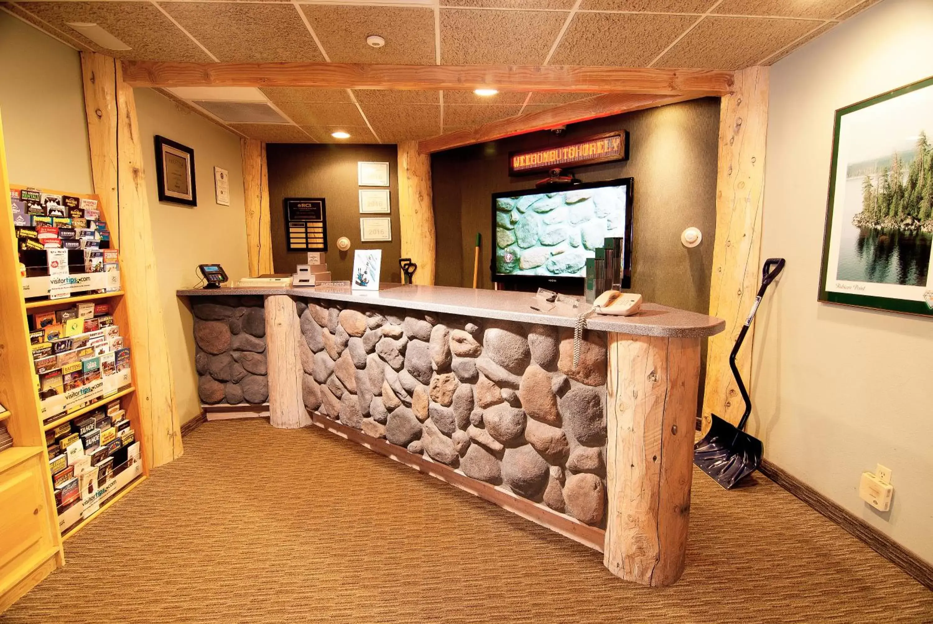 Lobby or reception, Lobby/Reception in The Ridge Sierra