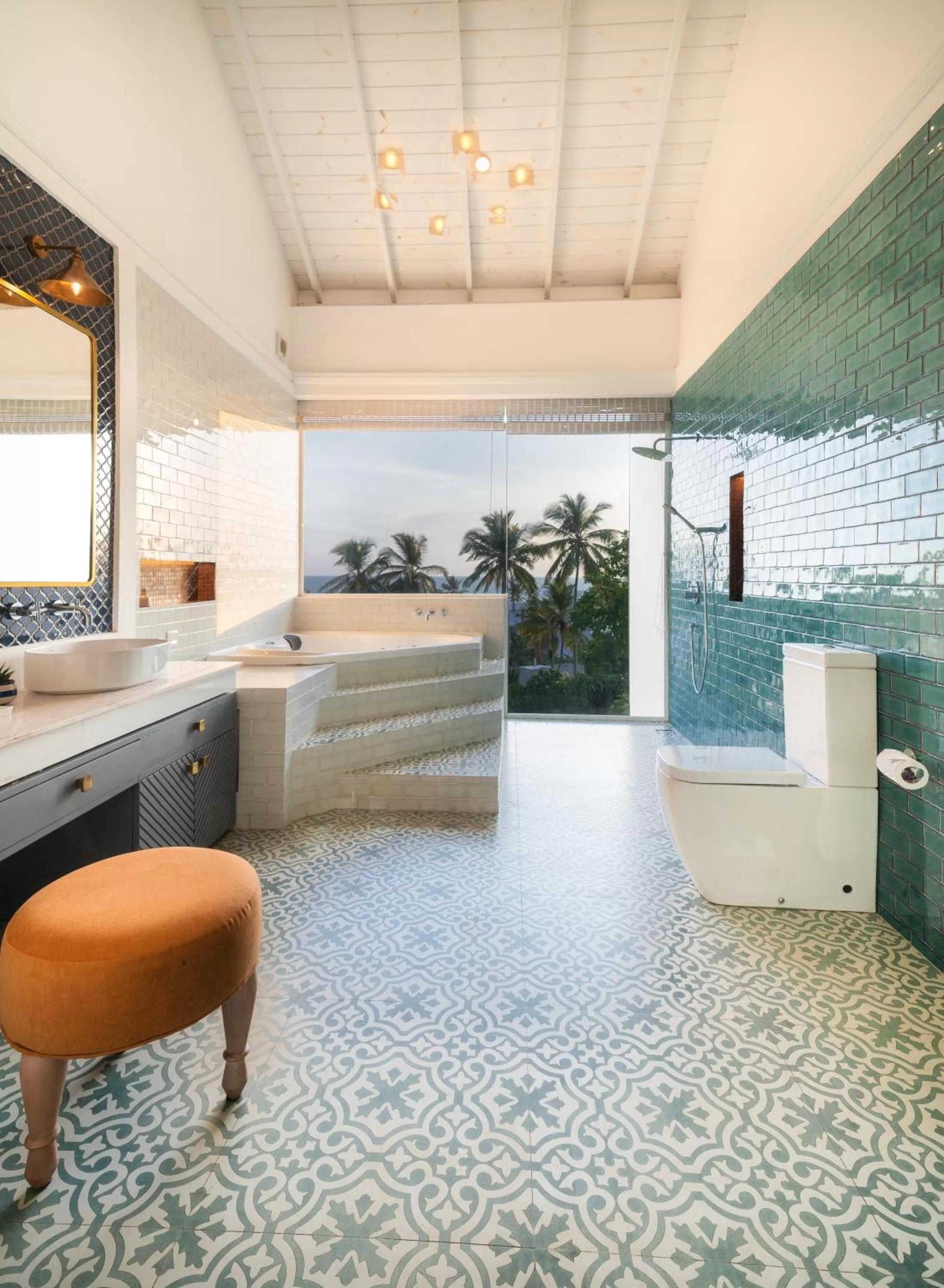 Bathroom, Bed in Triple O Six