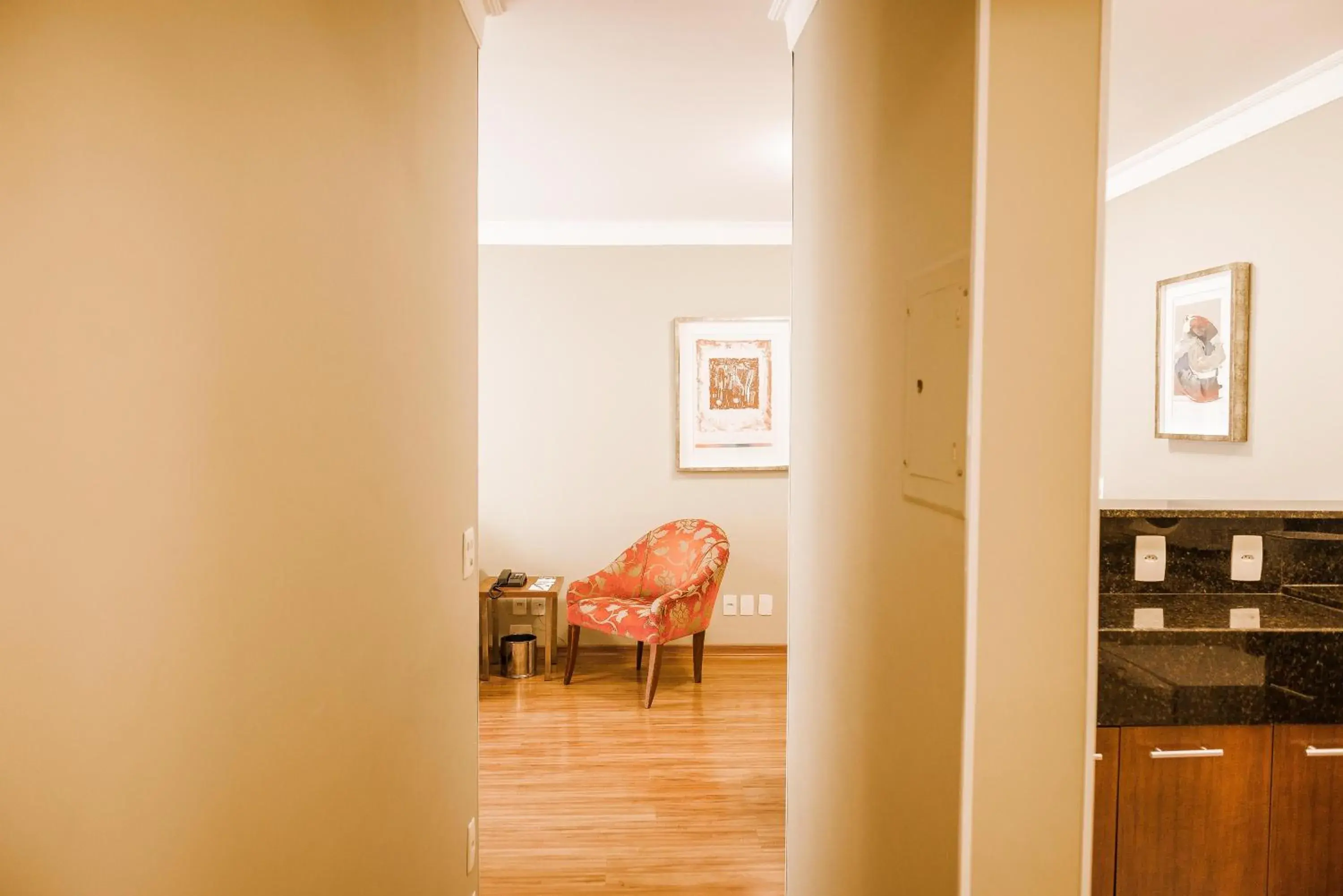 Living room, Dining Area in Matiz Manhattan