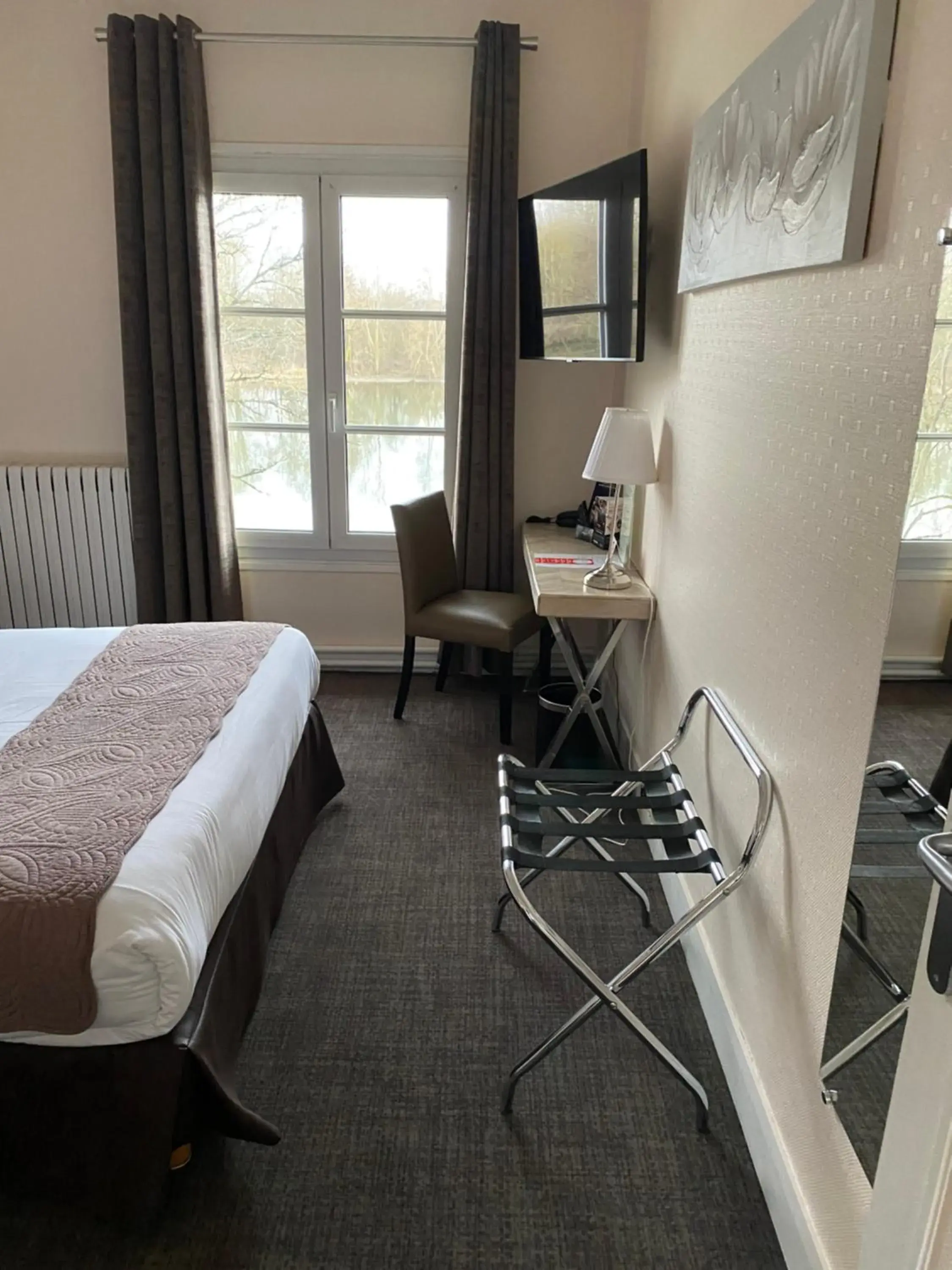 Bedroom in Hostellerie de Pavillon Saint-Hubert