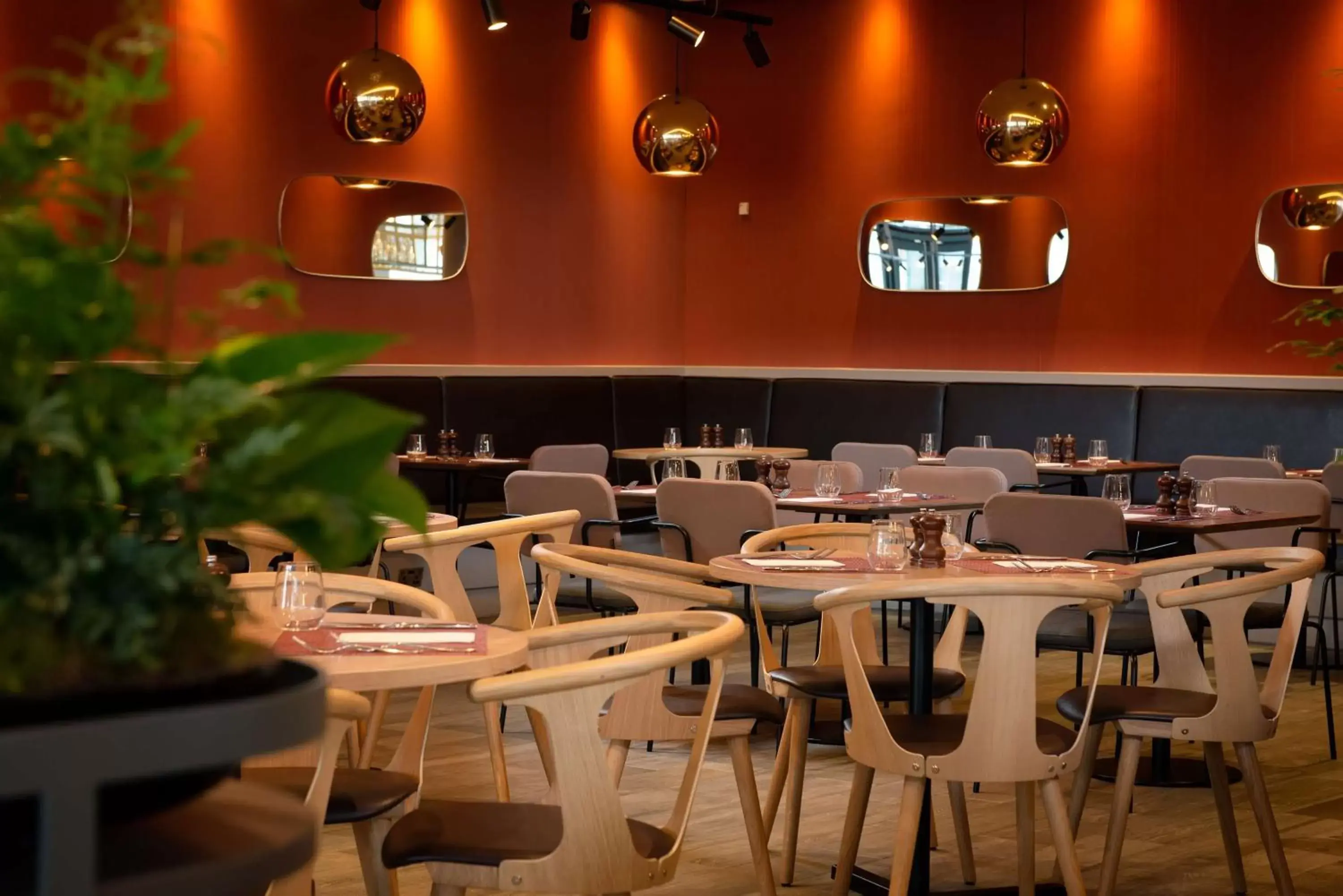 Restaurant/Places to Eat in Hilton Garden Inn London Heathrow Airport