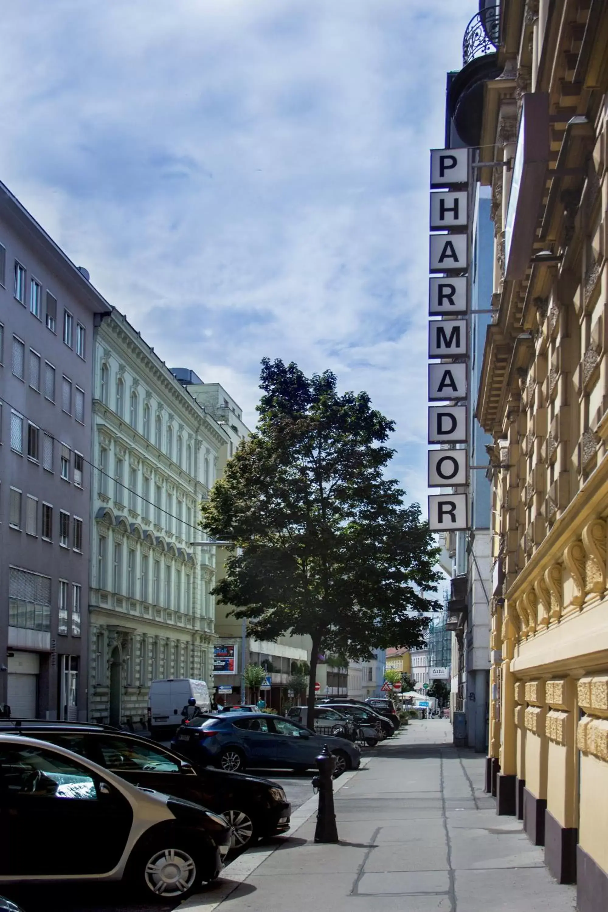 Facade/entrance in Pension Pharmador