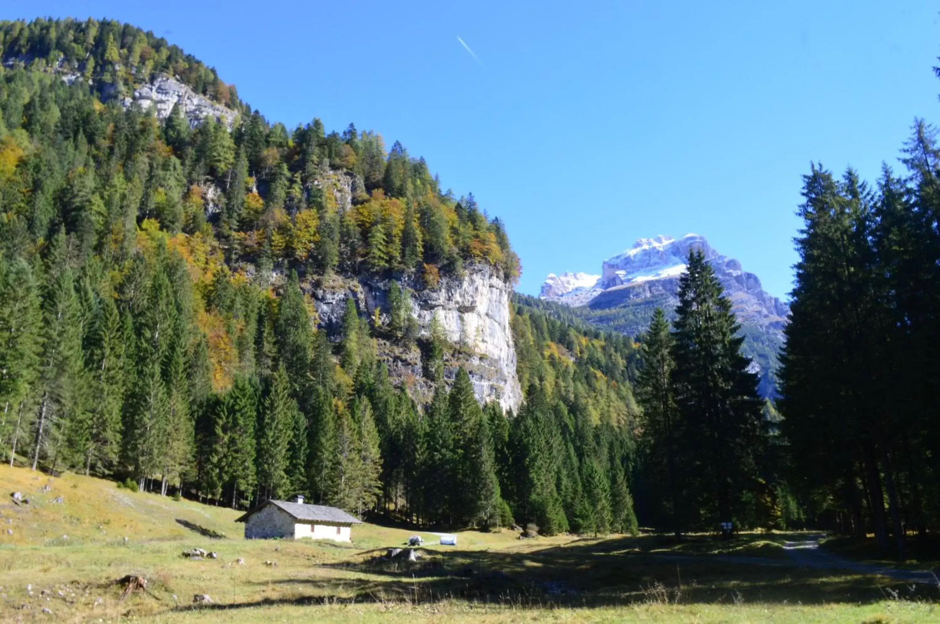 Autumn, Natural Landscape in Hotel Garnì Sant'Antonio con Spa