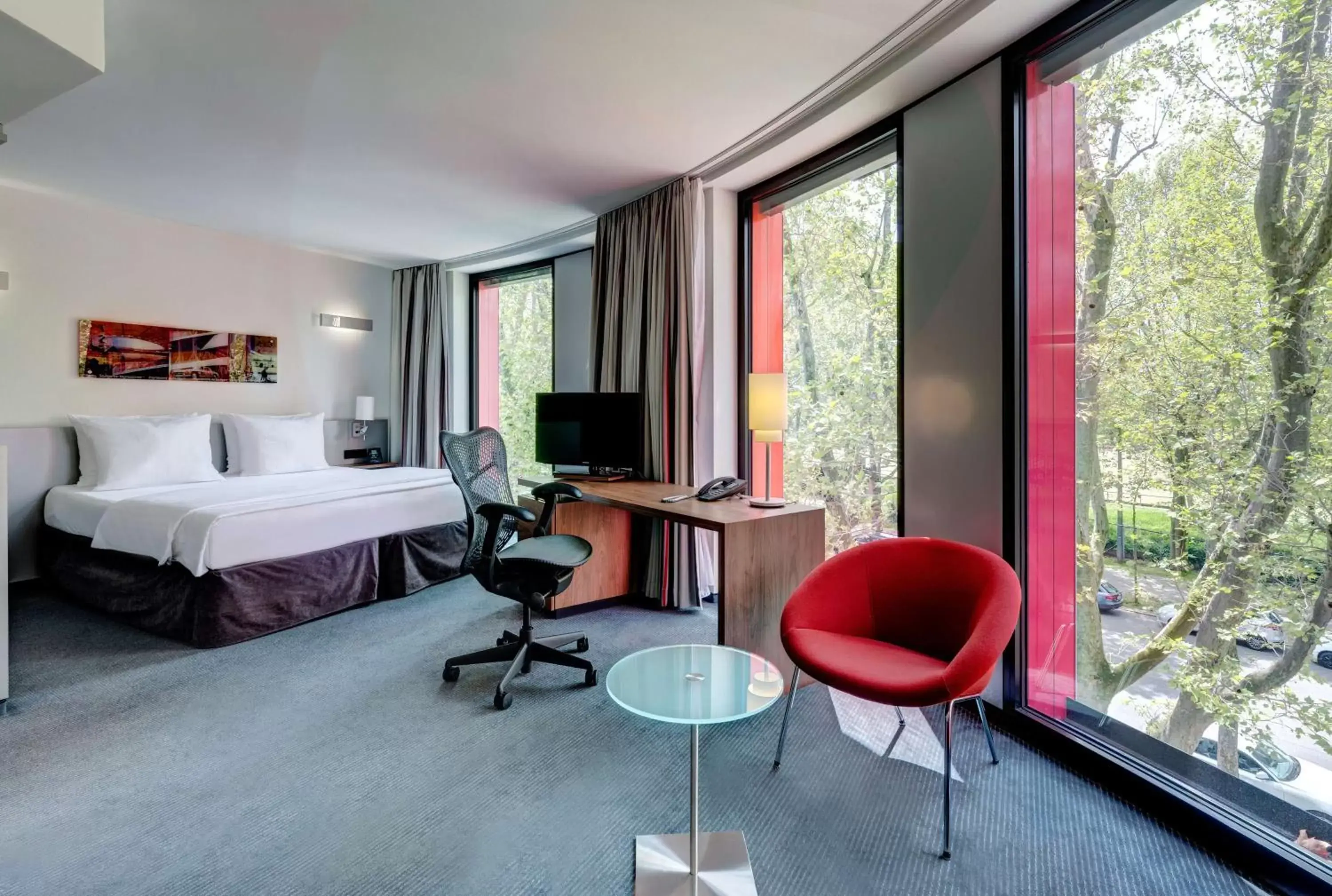 Bedroom in Hilton Garden Inn Stuttgart NeckarPark