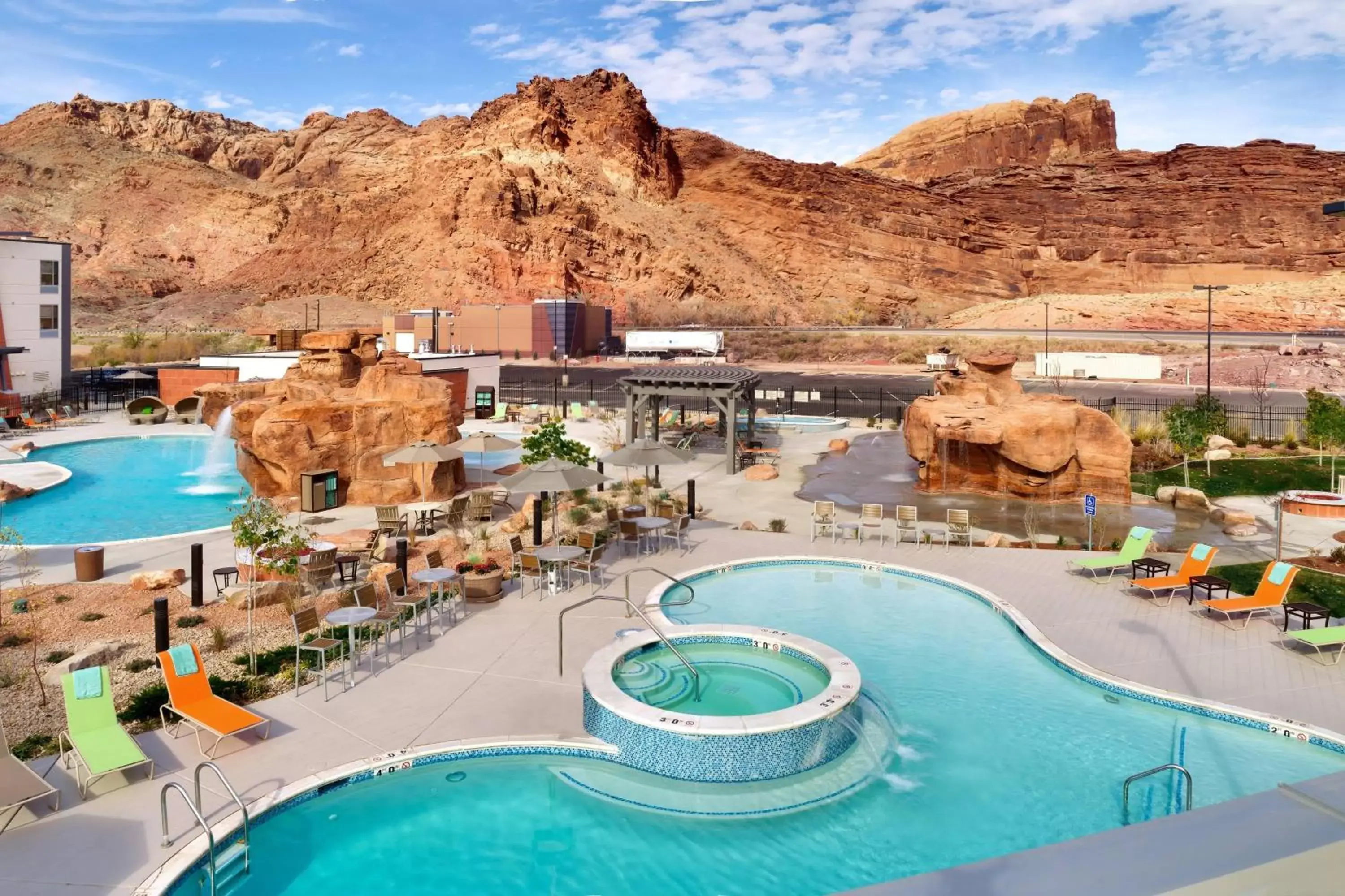 Swimming pool, Pool View in SpringHill Suites by Marriott Moab