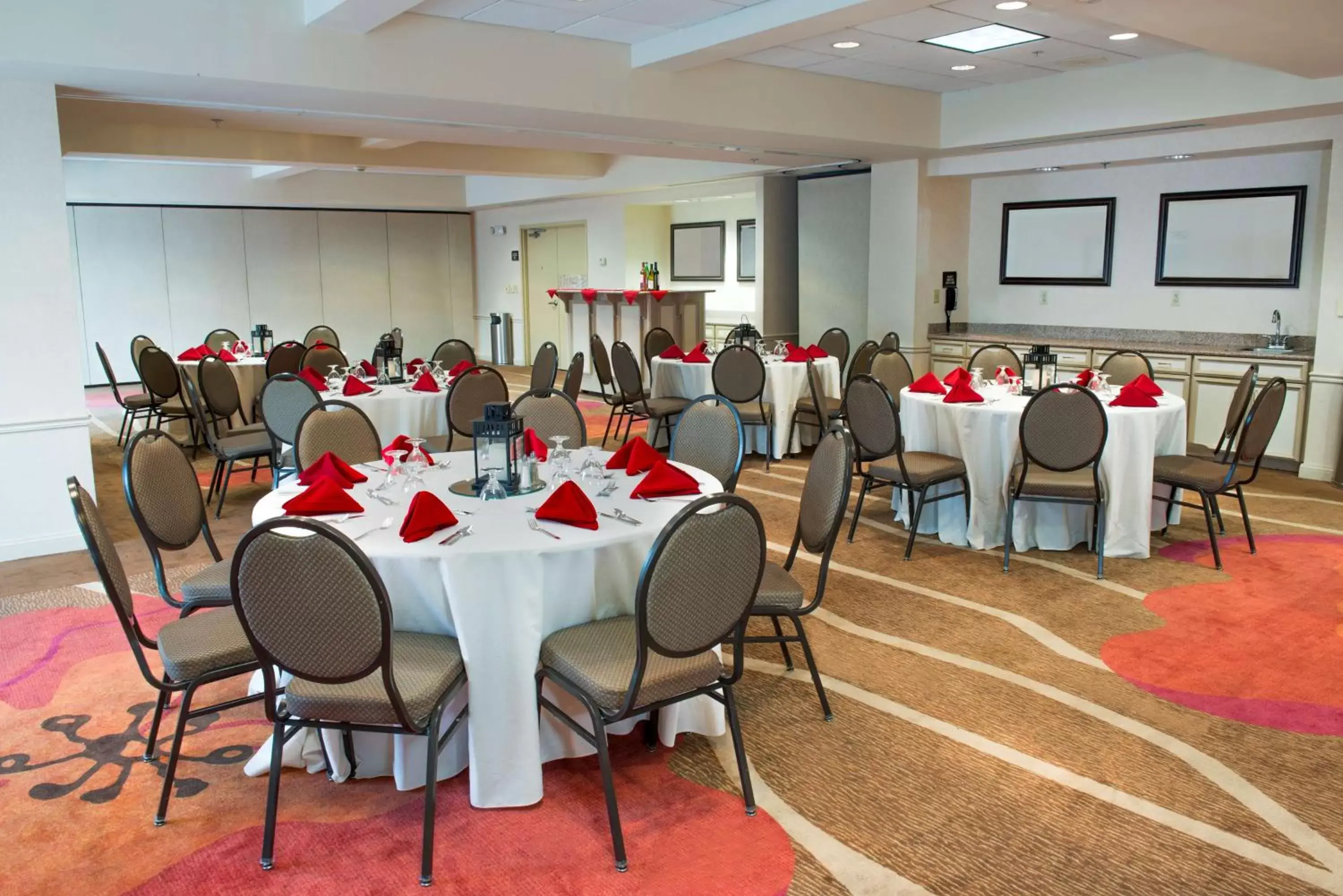 Meeting/conference room, Restaurant/Places to Eat in Hilton Garden Inn Rock Hill