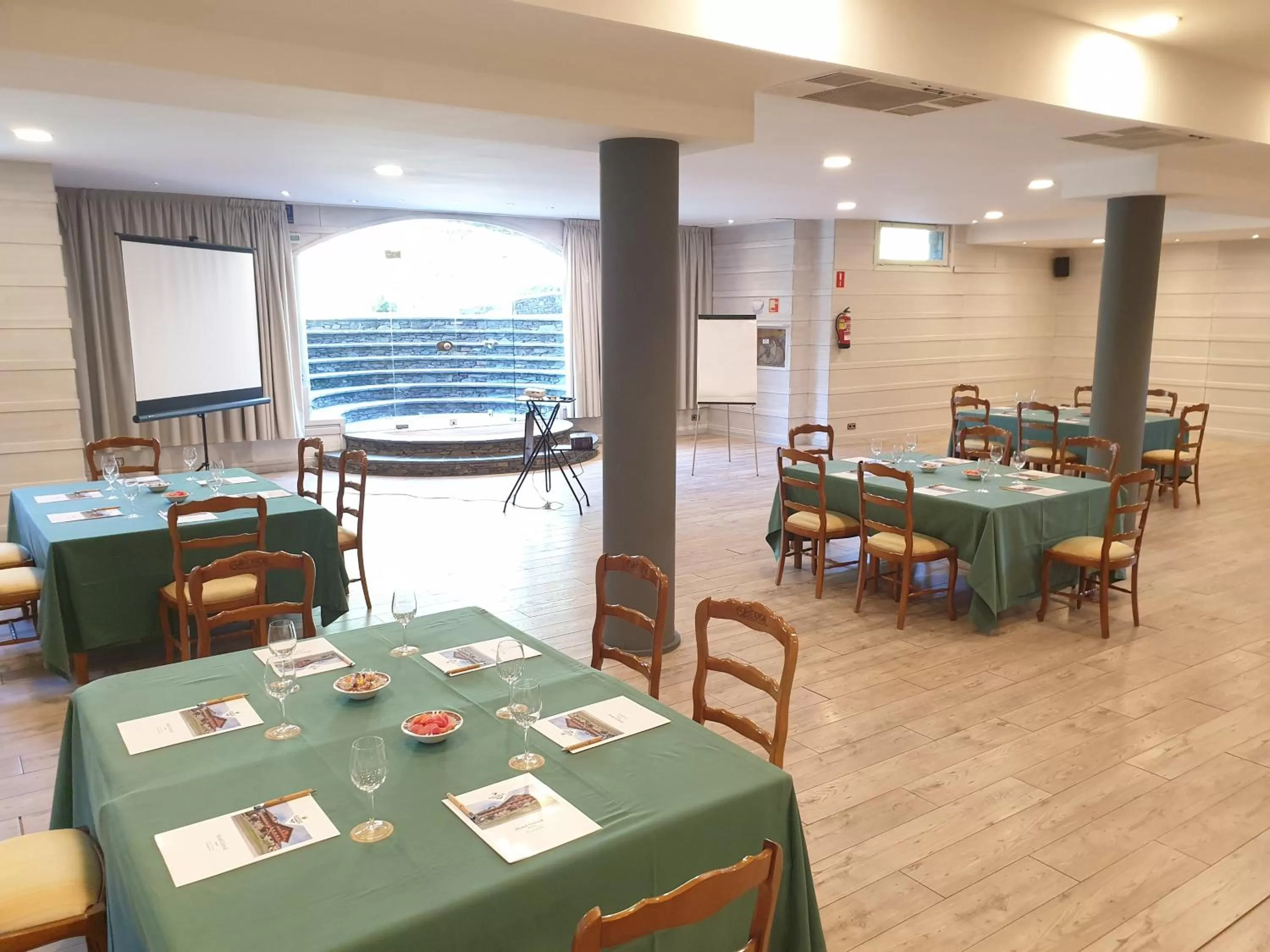 Business facilities in Hotel Grèvol Spa