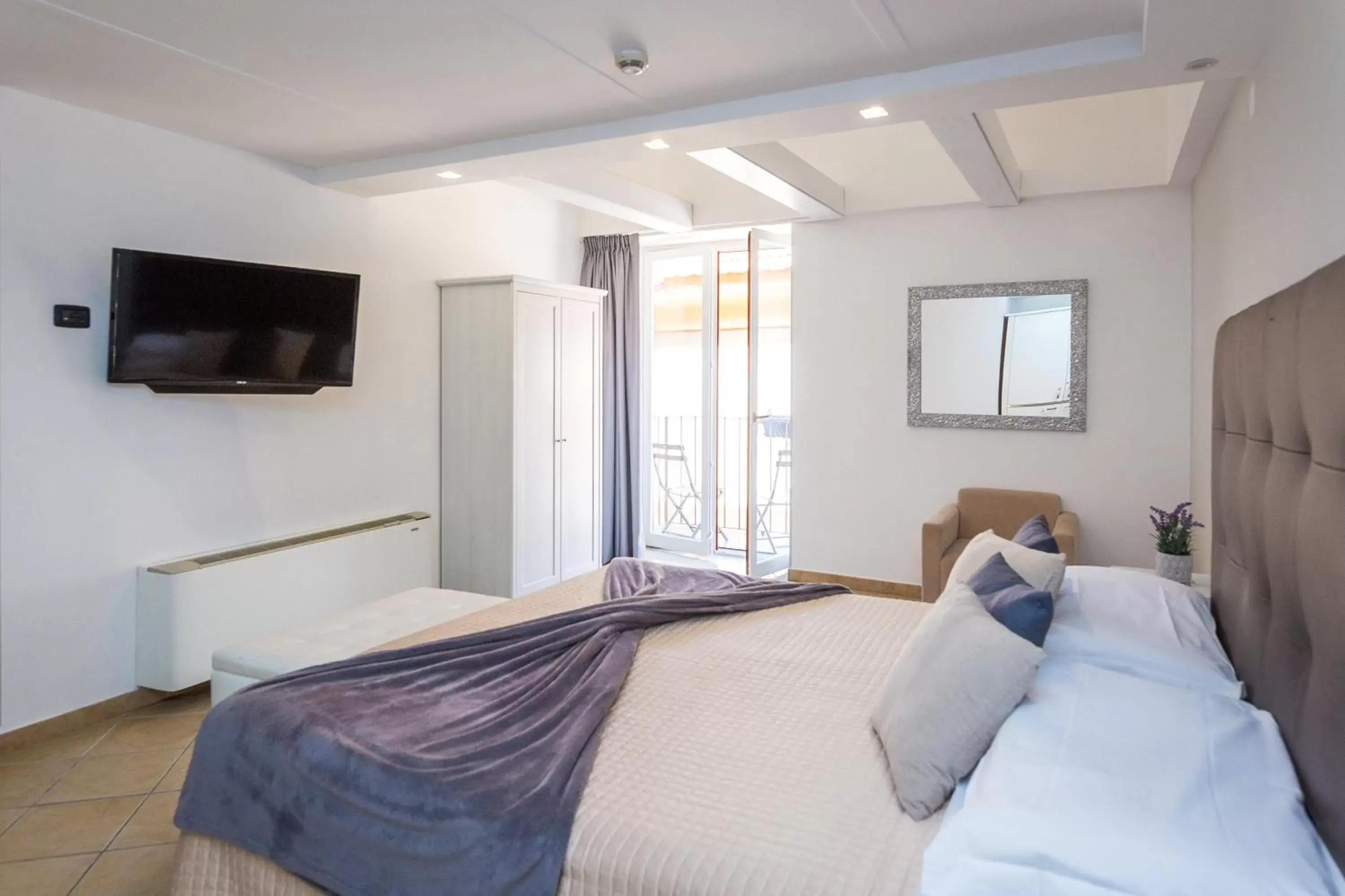 Bedroom, Bed in Hotel Rivoli Sorrento
