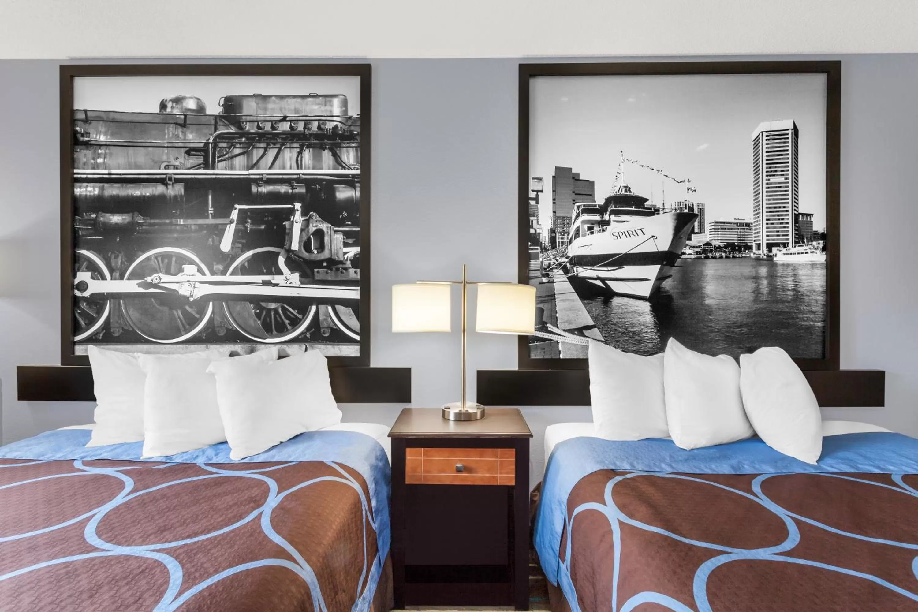 Bed in Super 8 by Wyndham Havre De Grace Aberdeen Area