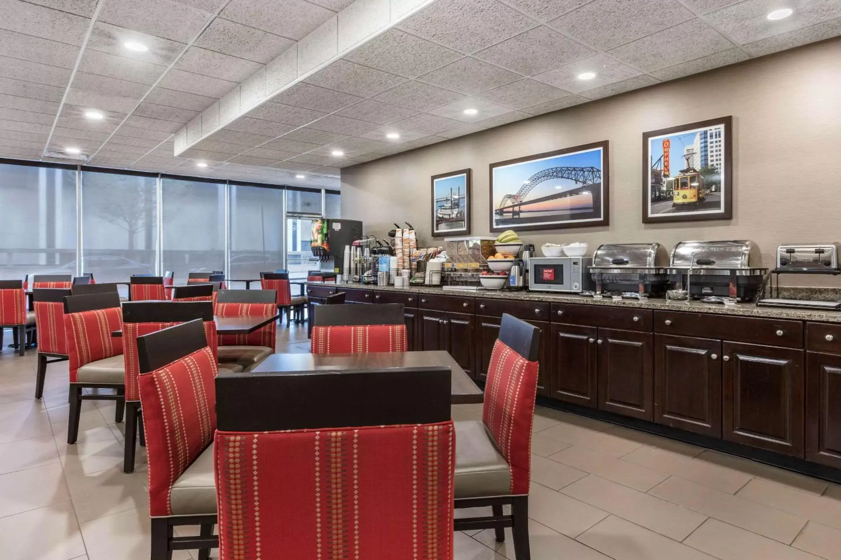 Breakfast, Restaurant/Places to Eat in Comfort Inn Memphis Downtown