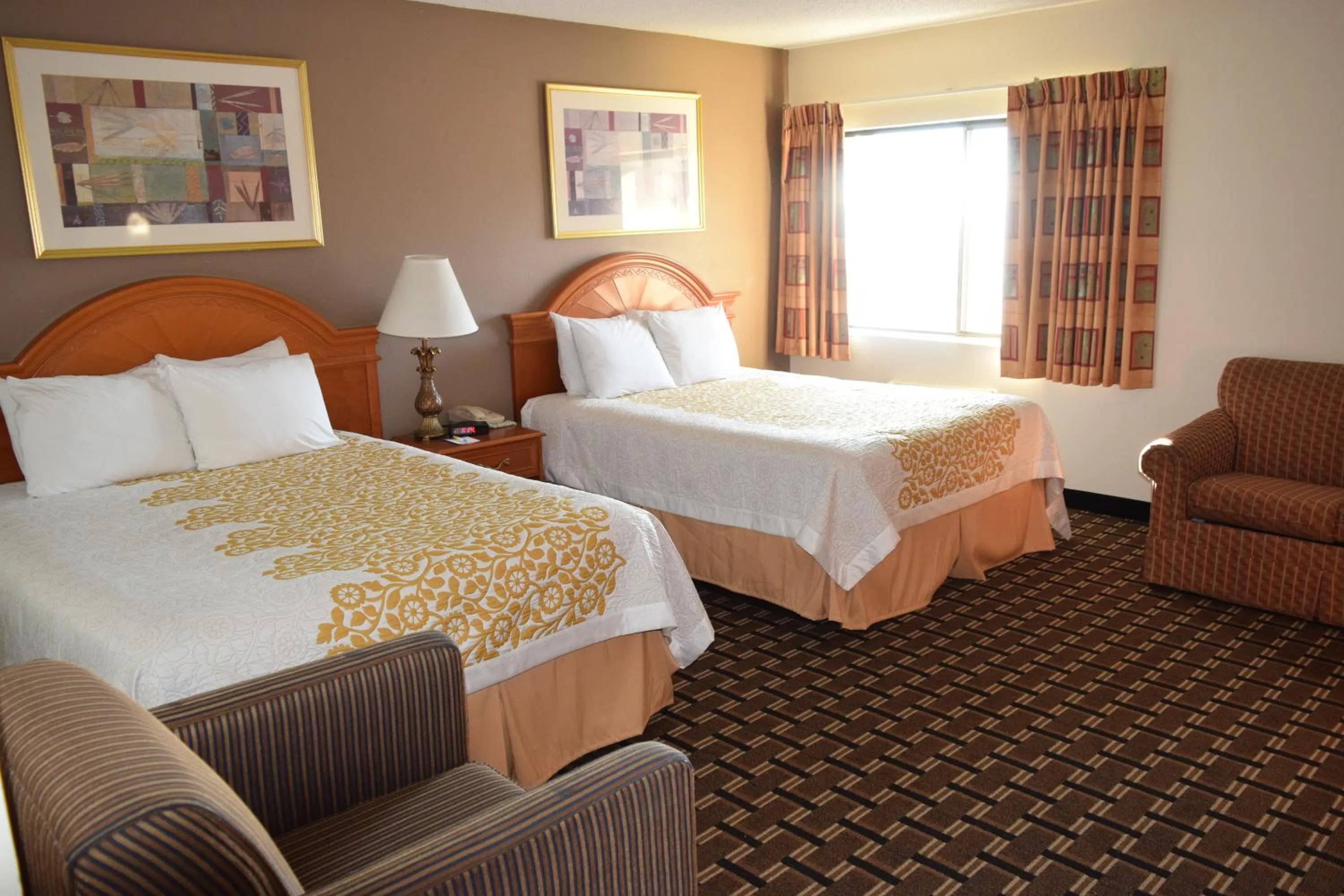 Bed in Days Inn by Wyndham Portage Cascade Mountain area