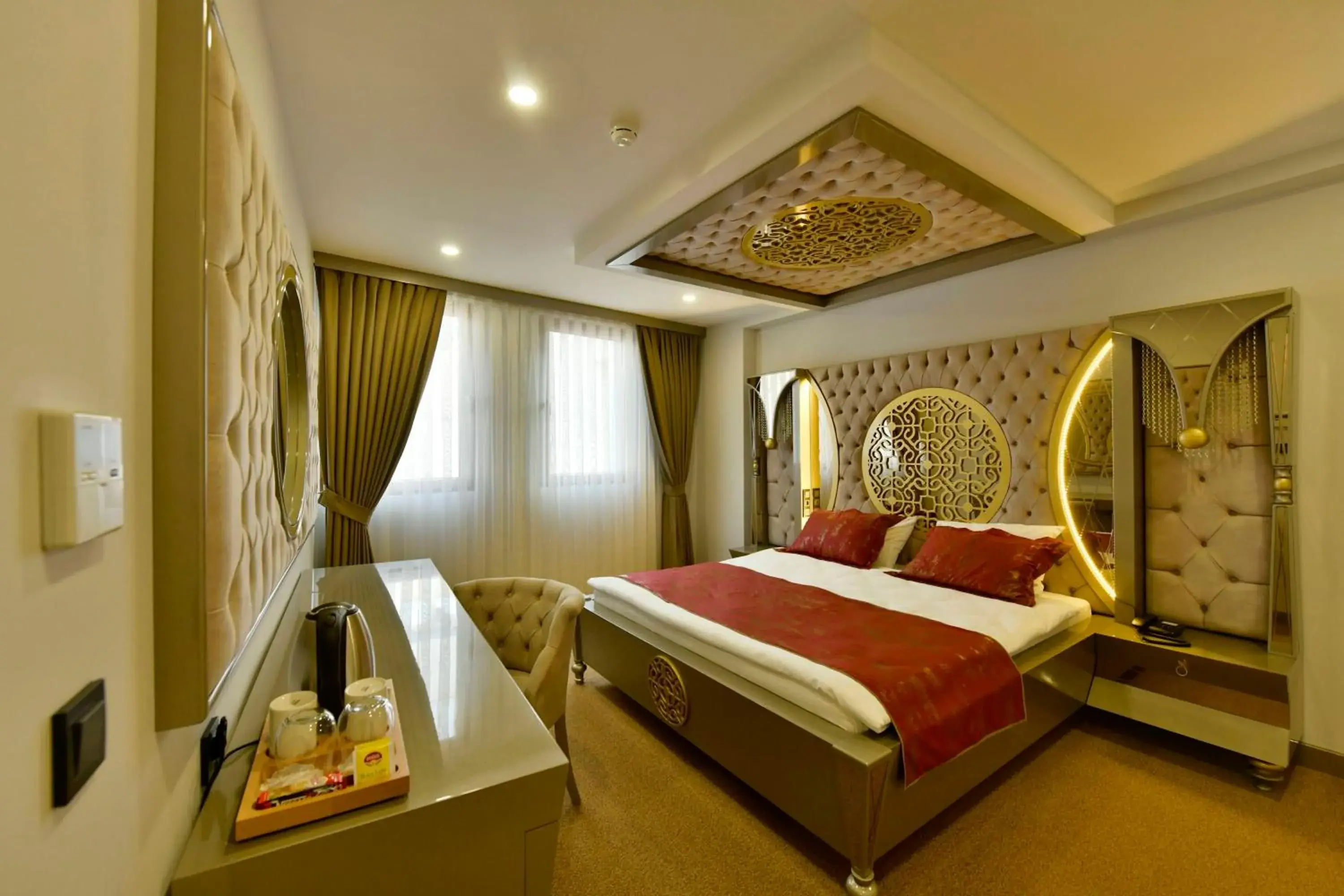Deluxe Suite in Ghan Hotel