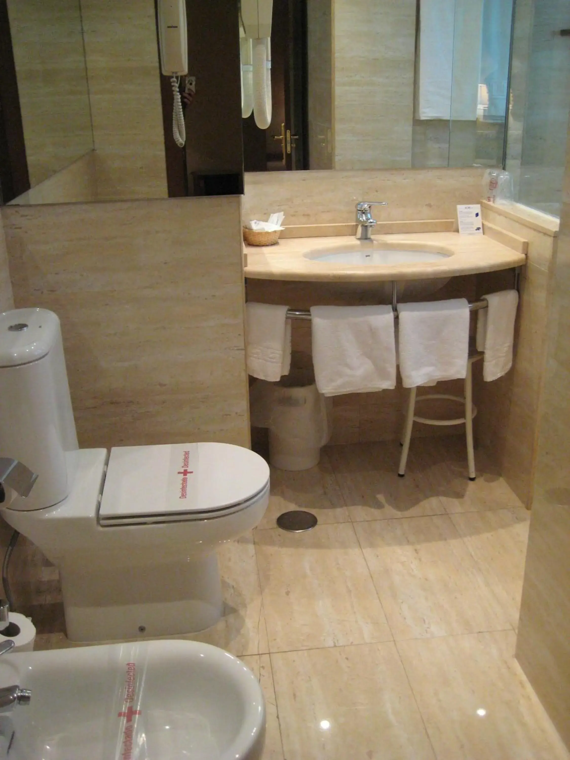 Bathroom in Hotel Cordón