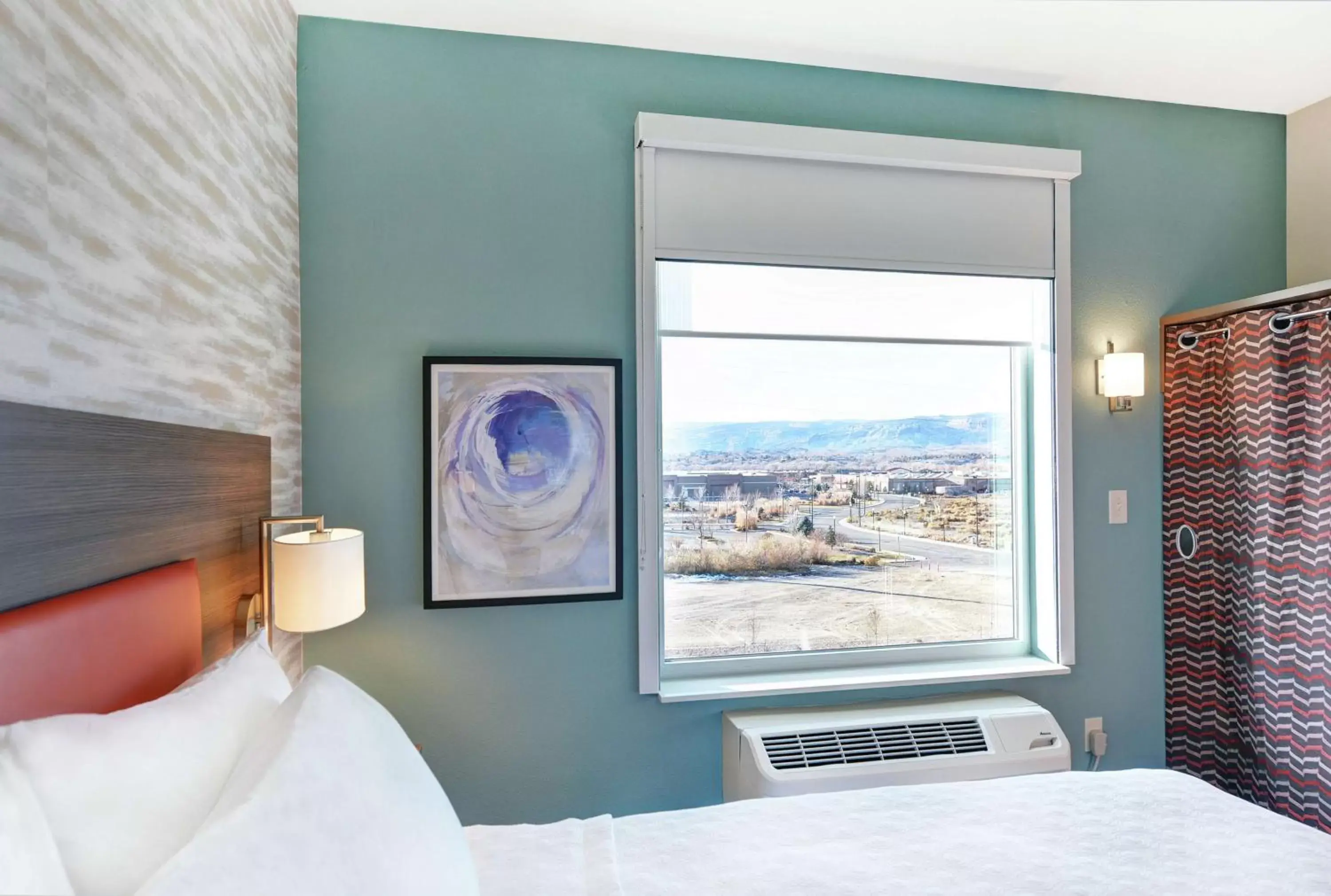 Bed in Home2 Suites By Hilton Grand Junction Northwest