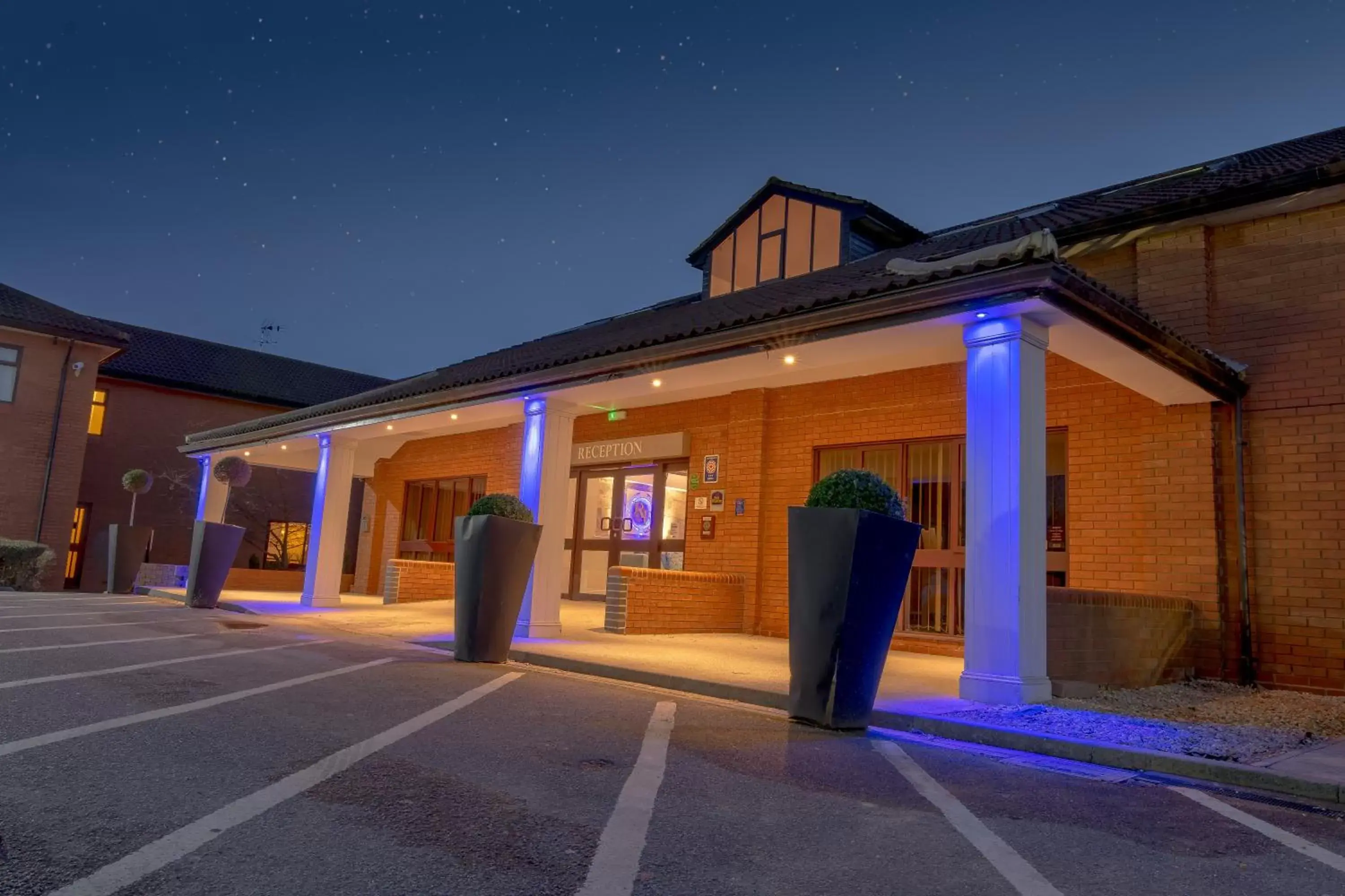 Facade/entrance in Best Western Rockingham Forest Hotel