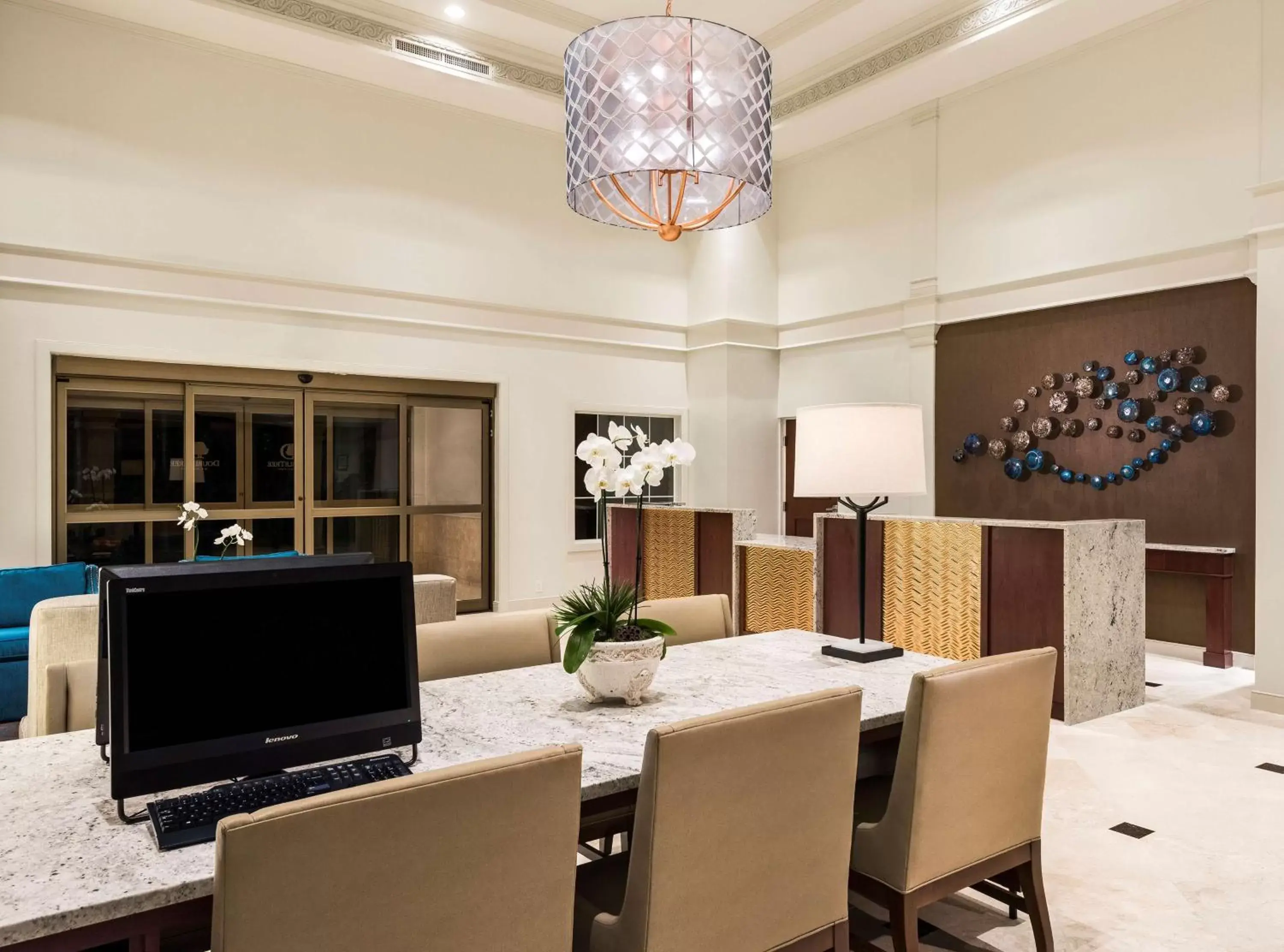 Lobby or reception, Restaurant/Places to Eat in DoubleTree Suites by Hilton Naples