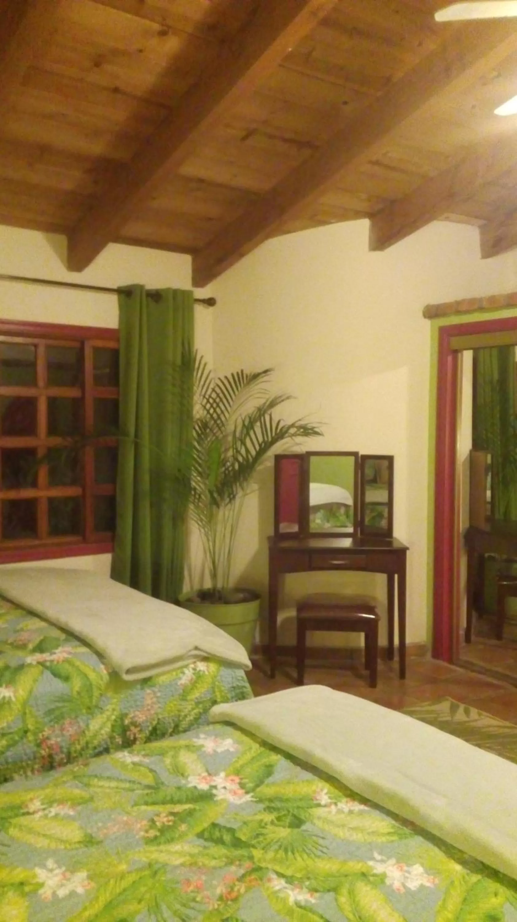 Decorative detail, Bed in Hacienda Rancho Santini