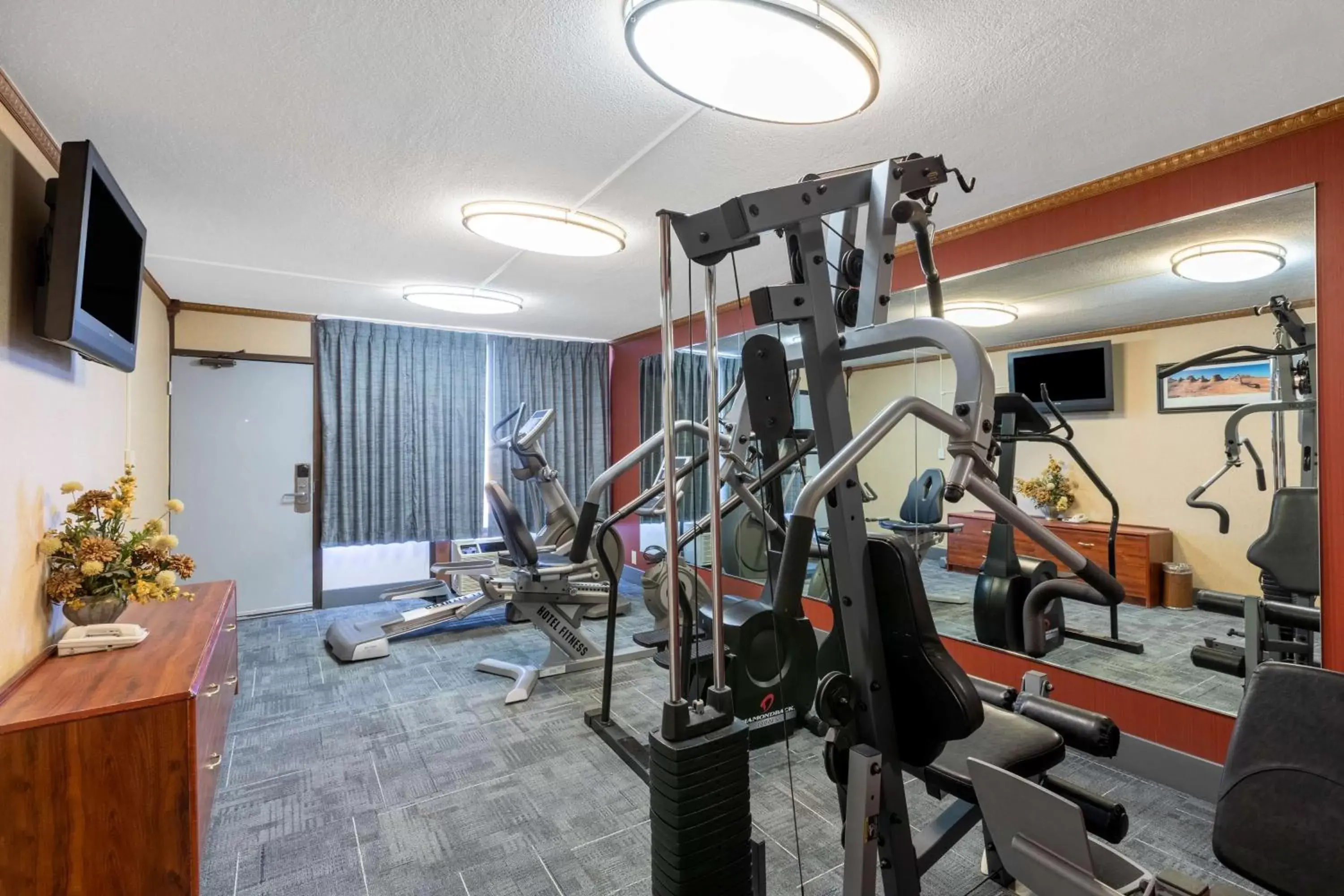 Activities, Fitness Center/Facilities in Howard Johnson by Wyndham Gillette