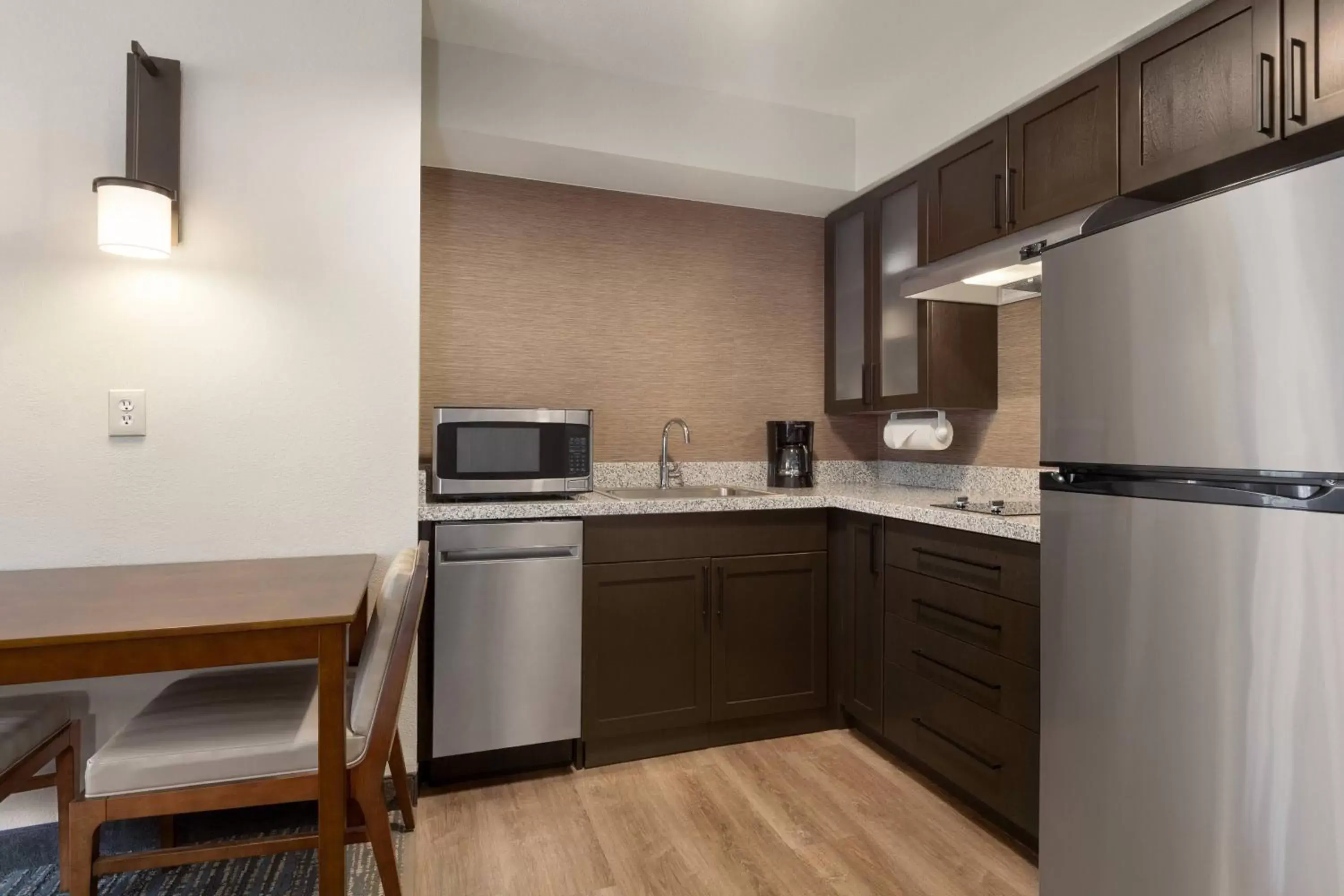Bedroom, Kitchen/Kitchenette in Residence Inn By Marriott Vacaville