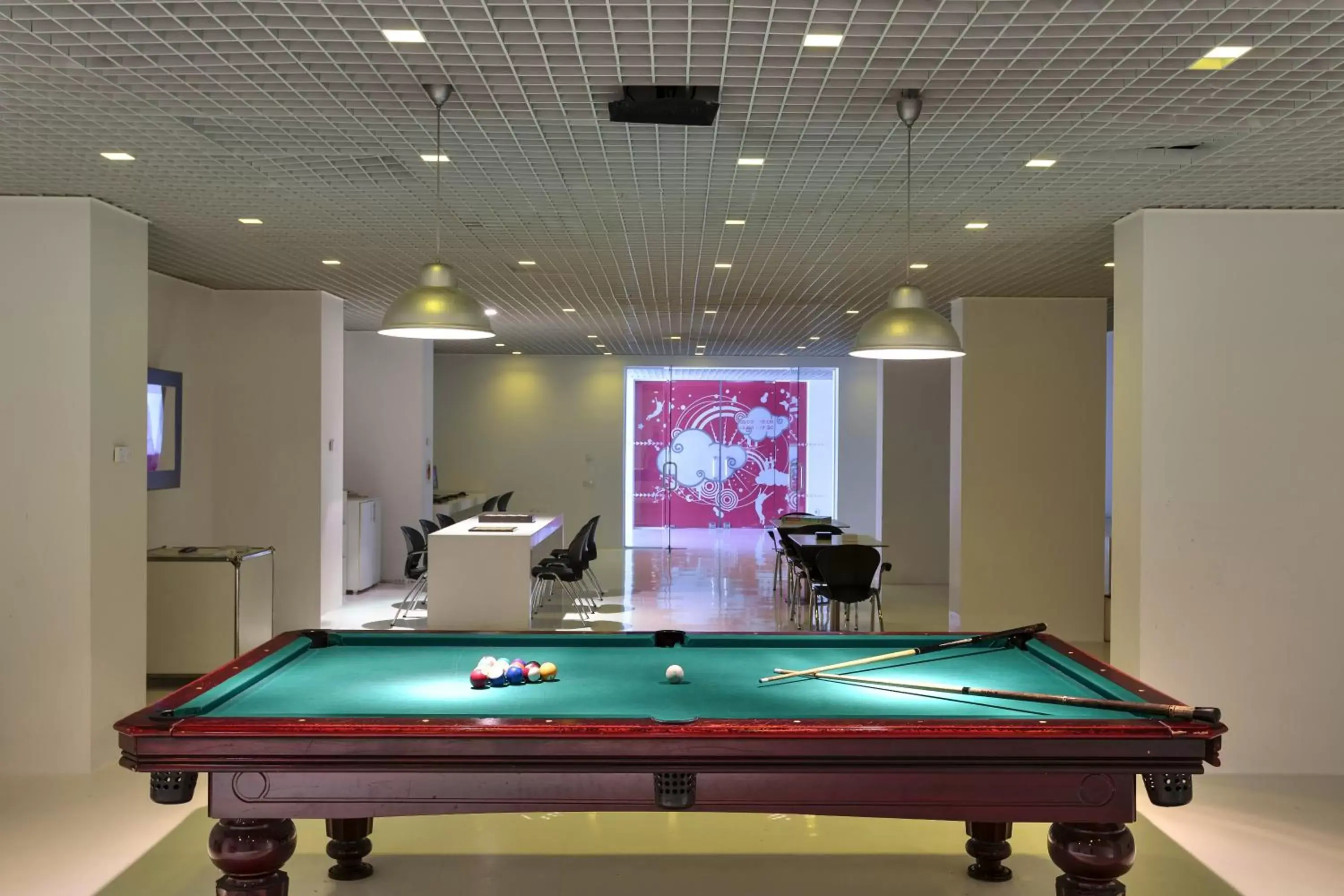 Game Room, Billiards in Hotel SU & Aqualand