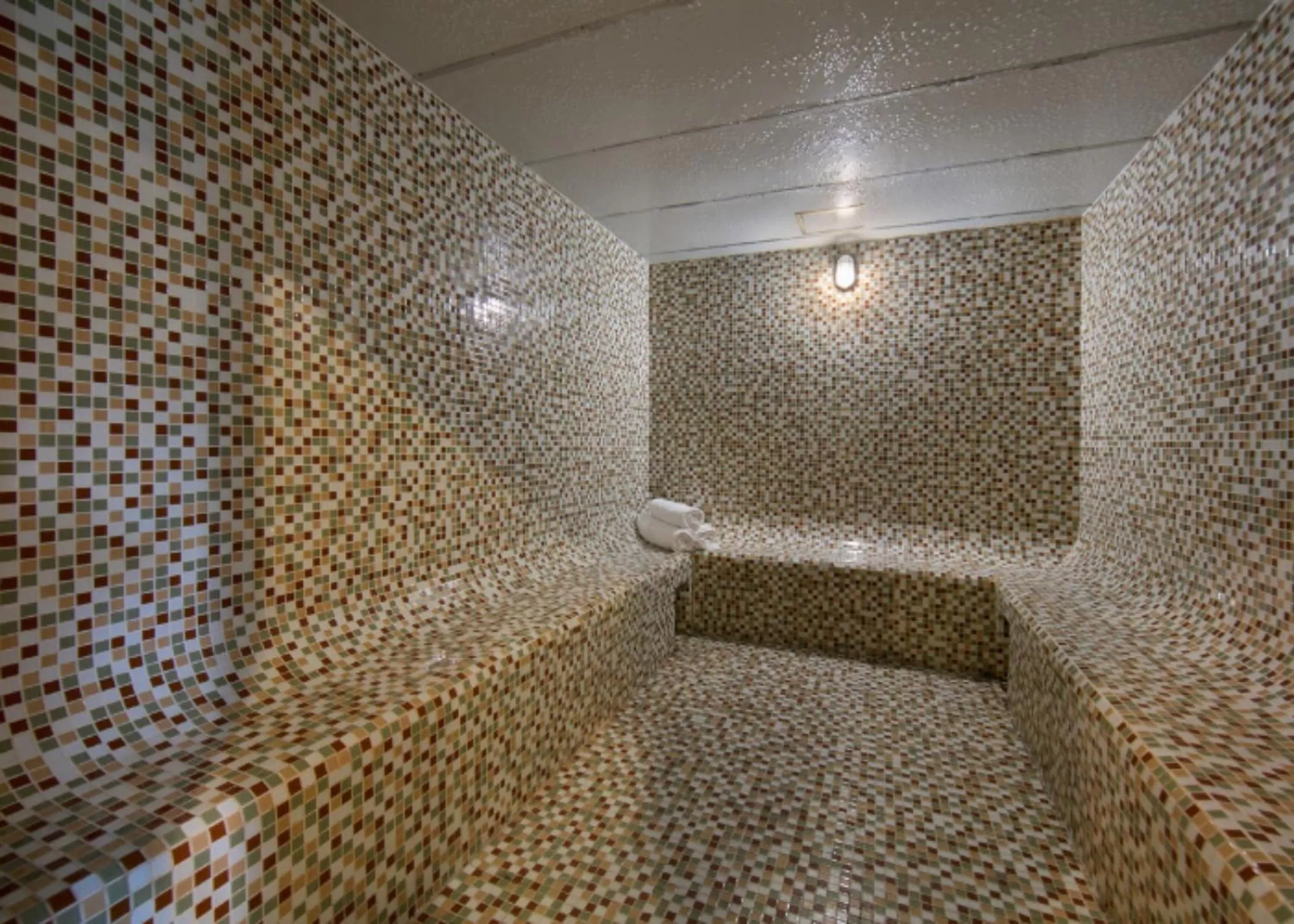 Sauna in Swiss-Belresort Tuyen Lam