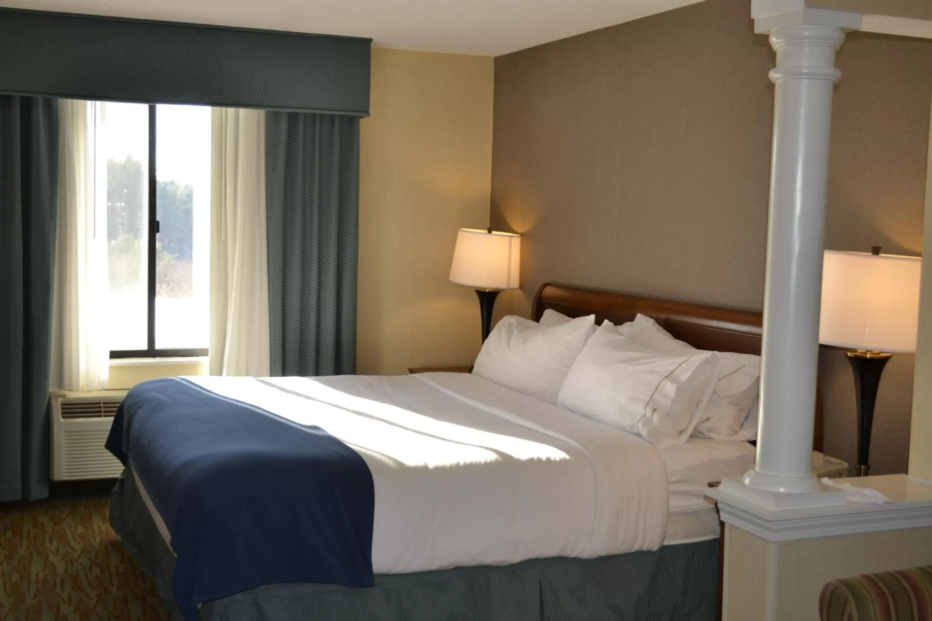 Bed in Holiday Inn Express Hotels Biddeford, an IHG Hotel