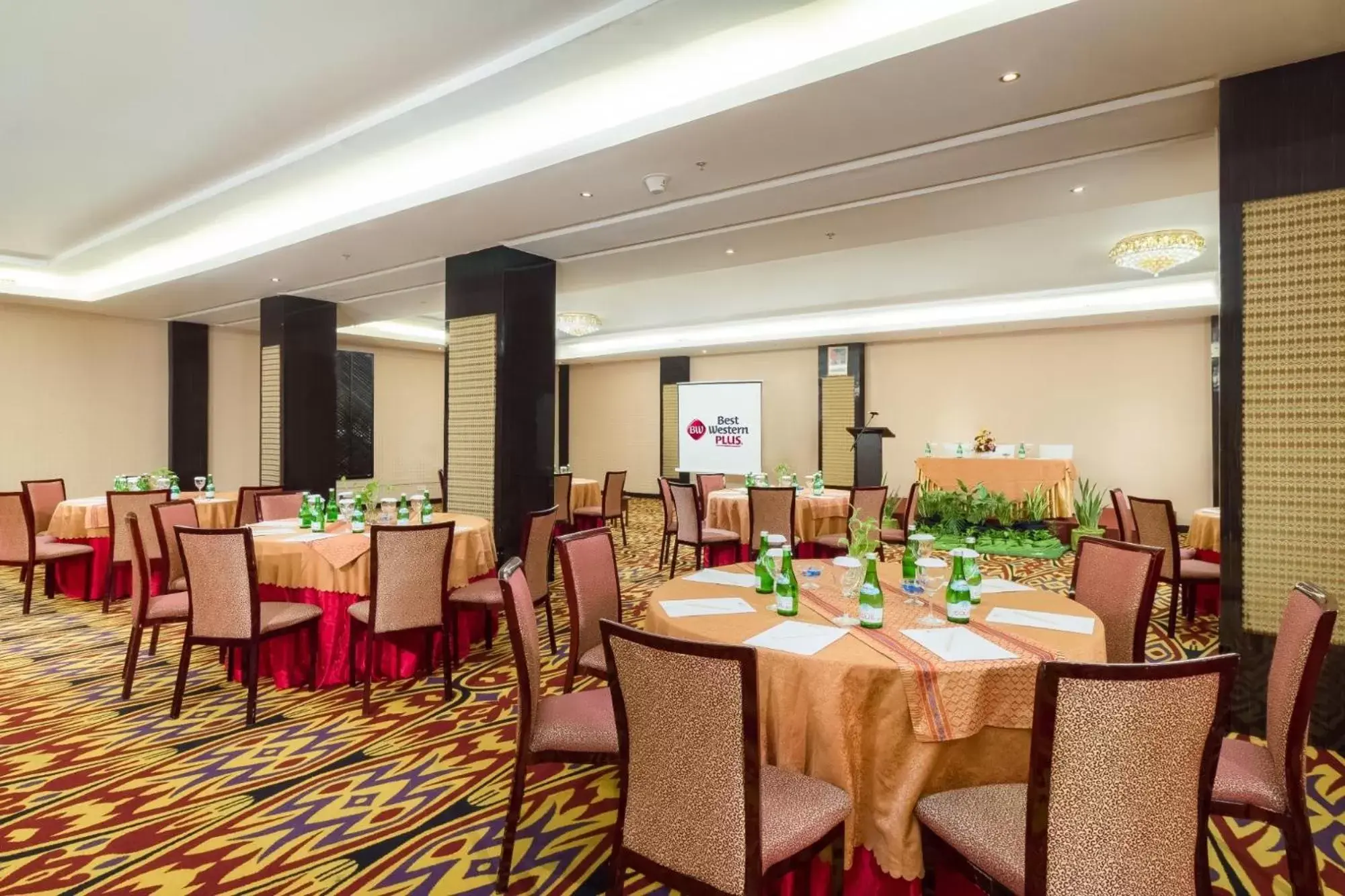 Banquet/Function facilities, Restaurant/Places to Eat in Best Western Plus Makassar Beach