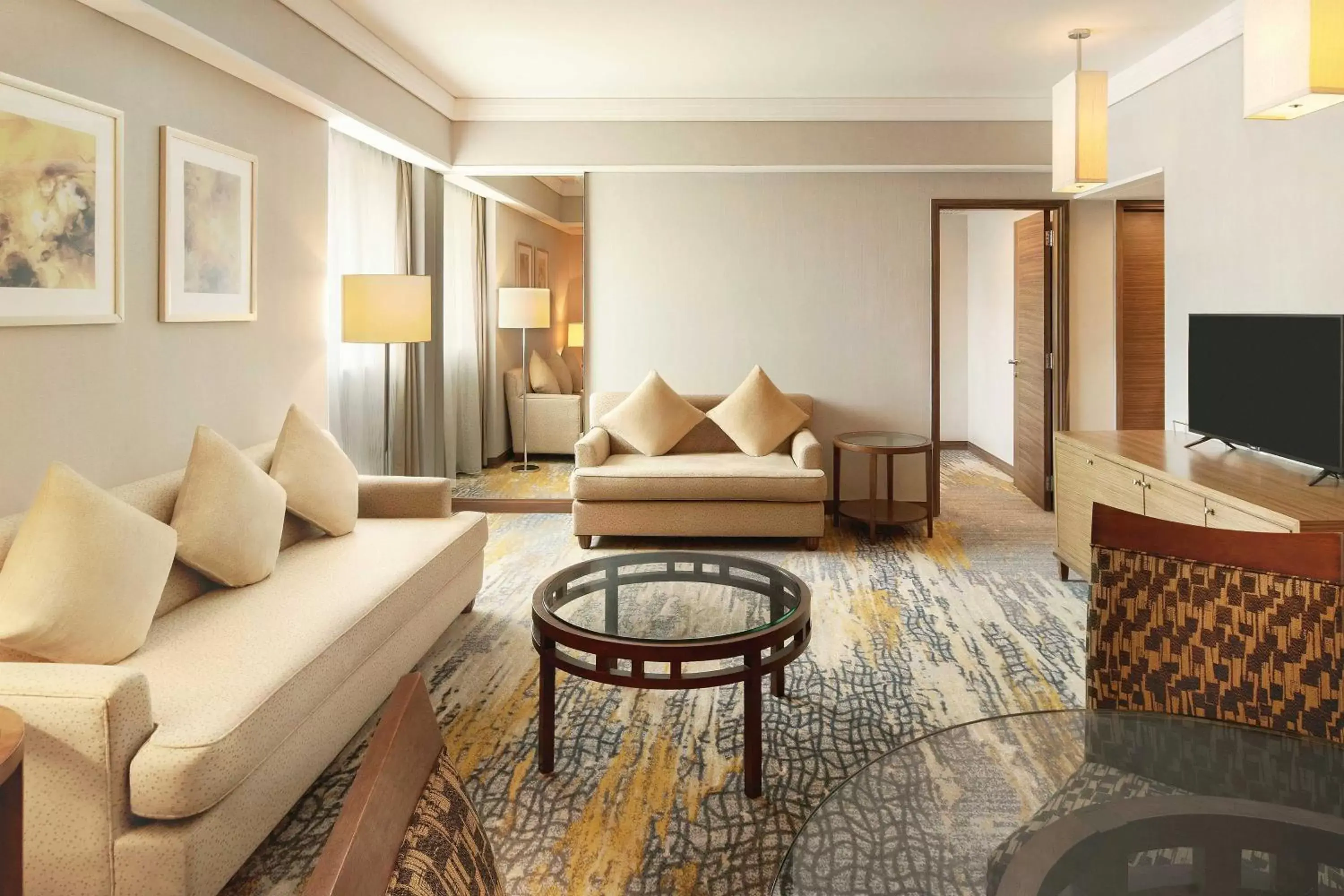 Living room, Seating Area in Four Points by Sheraton Shanghai, Pudong
