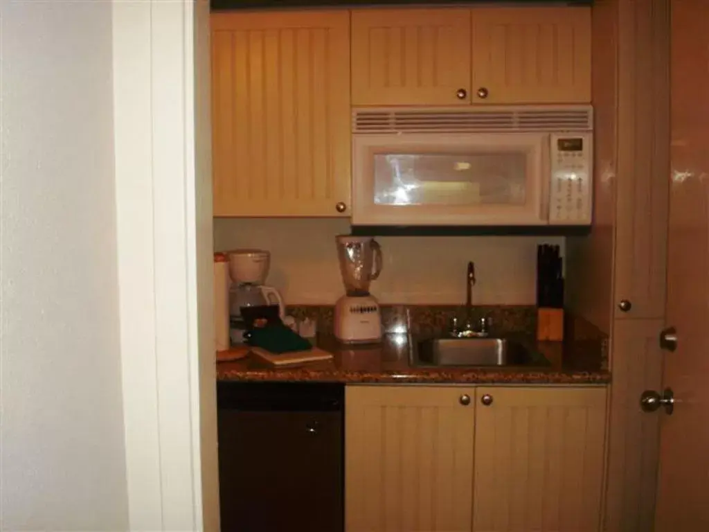 Kitchen or kitchenette, Kitchen/Kitchenette in Maui Banyan Vacation Club