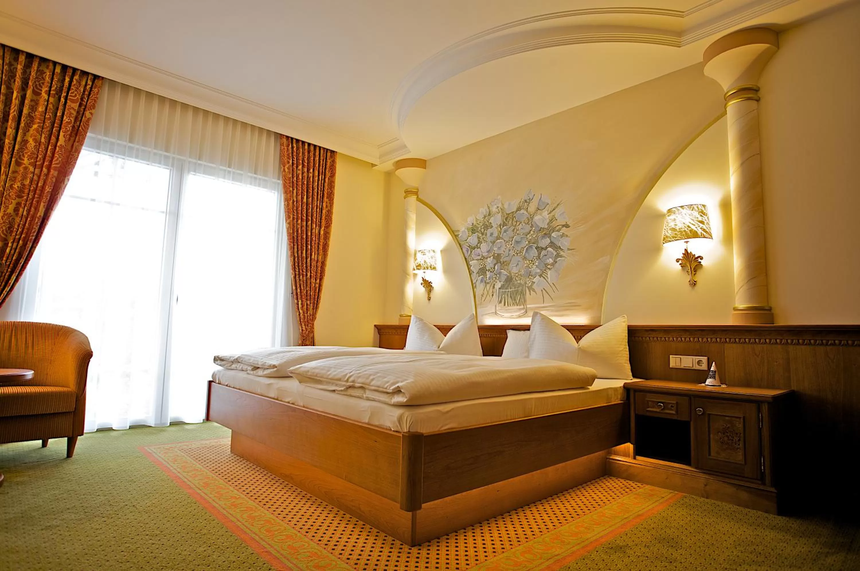 Bedroom, Bed in Hotel am Schloßberg