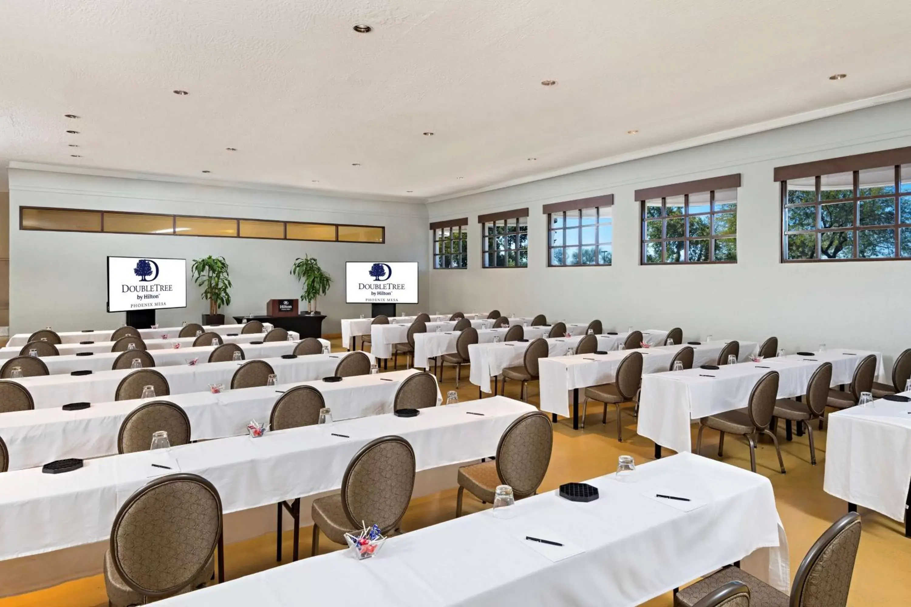 Meeting/conference room in Doubletree by Hilton Phoenix Mesa