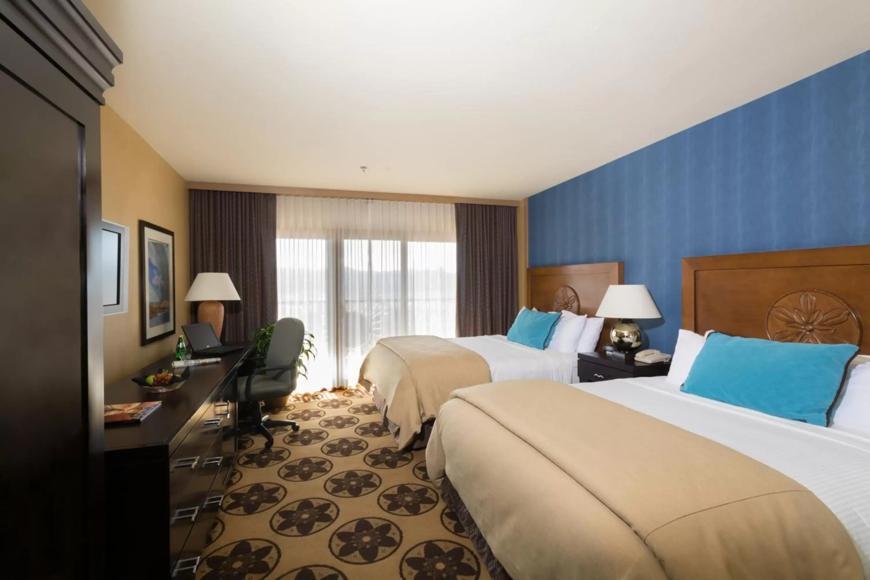 Bedroom, Bed in Prescott Resort & Conference Center