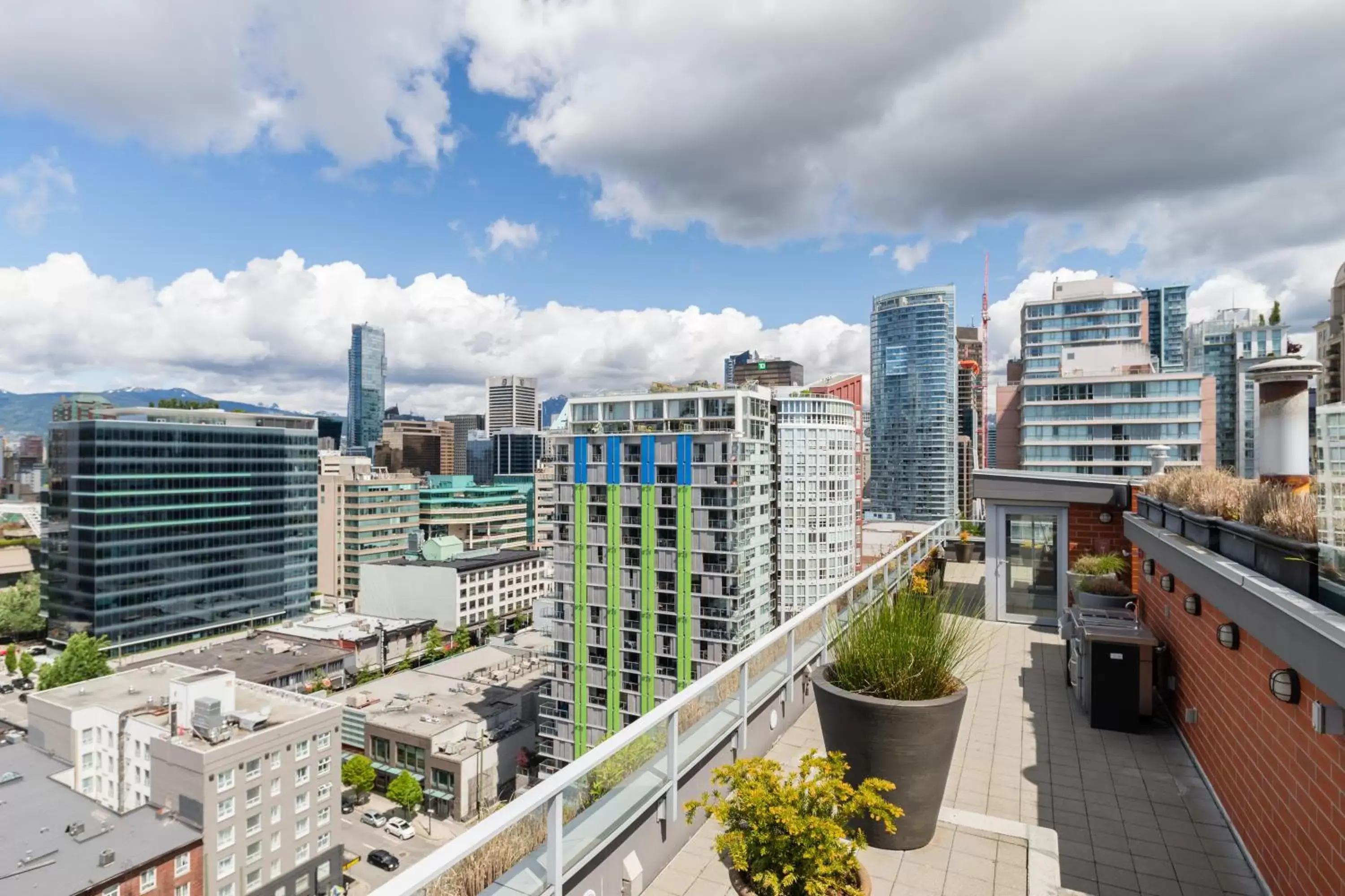 Balcony/Terrace in Level Vancouver Yaletown - Seymour