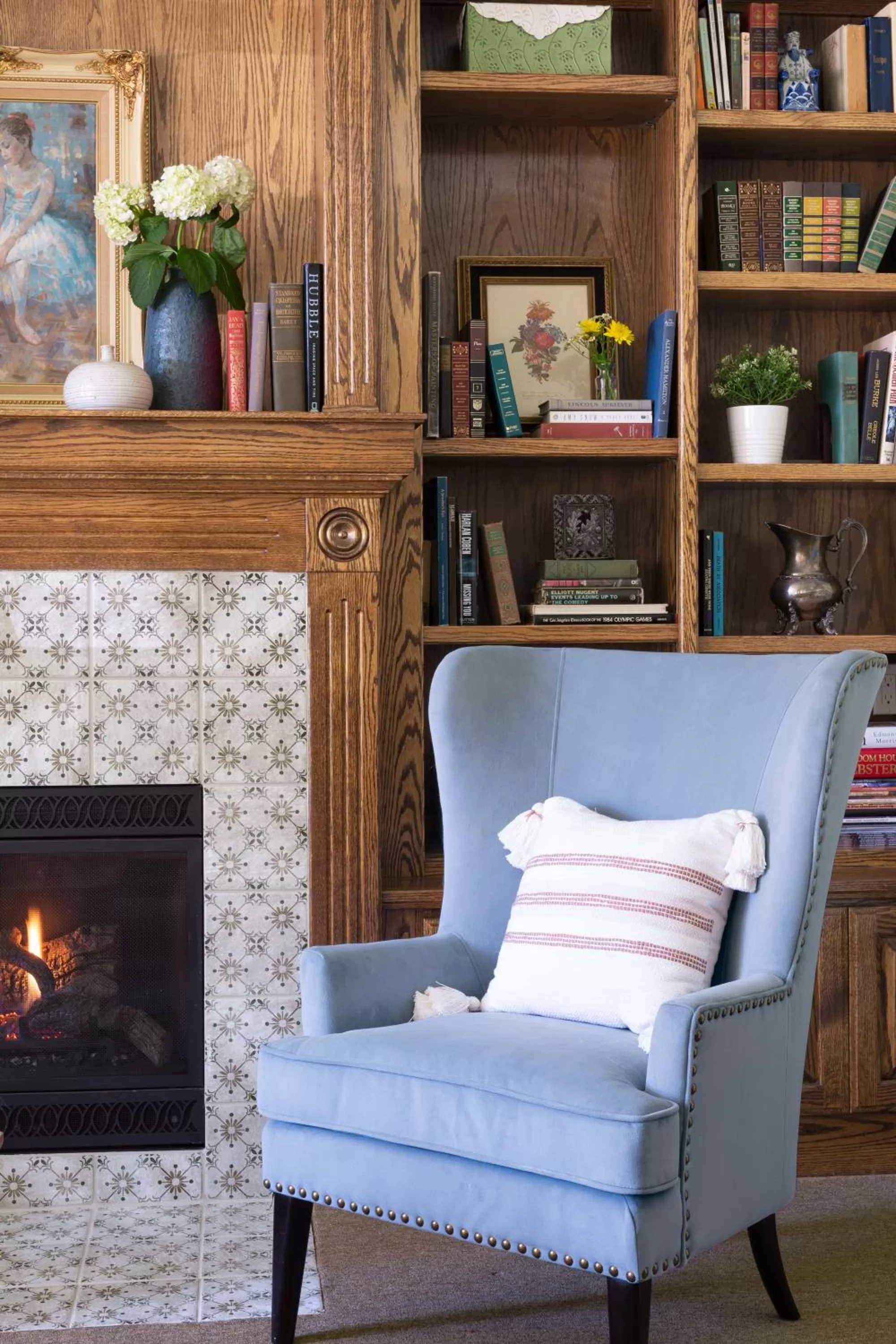 Library in Garden Street Inn Downtown San Luis Obispo, A Kirkwood Collection Hotel