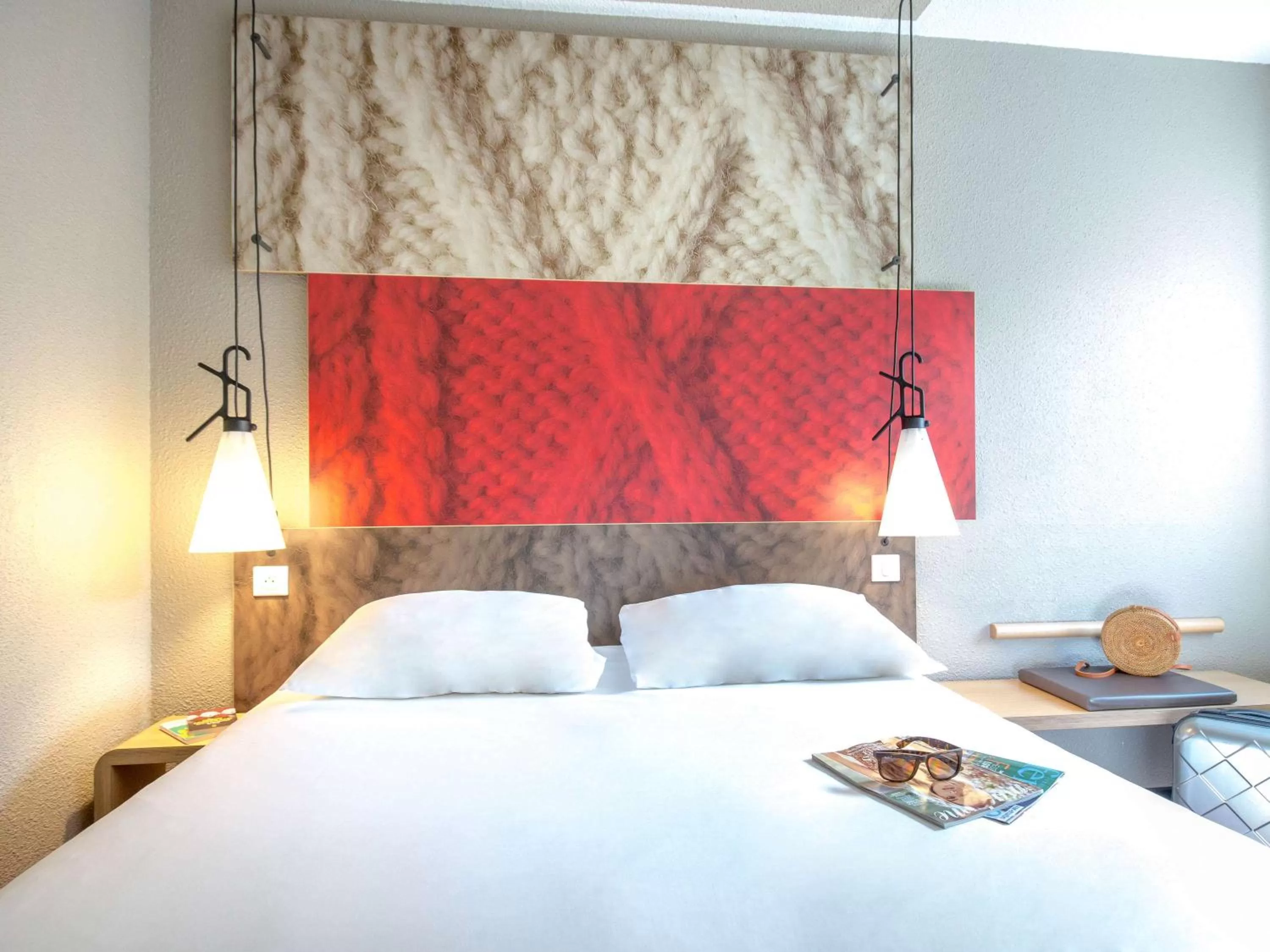 Photo of the whole room, Bed in ibis Brignoles Provence Verte