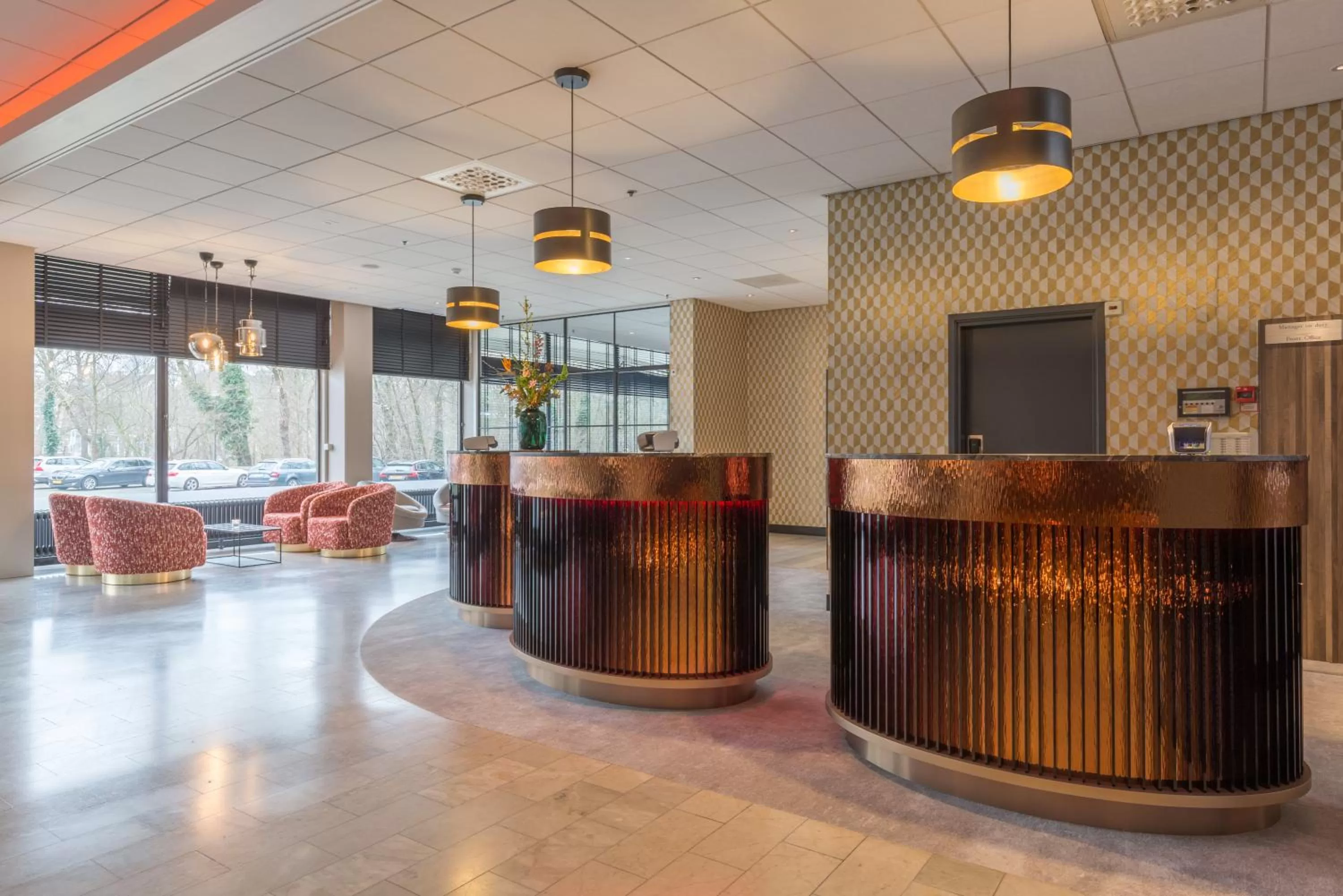 Lobby or reception in Leonardo Royal Hotel Den Haag Promenade