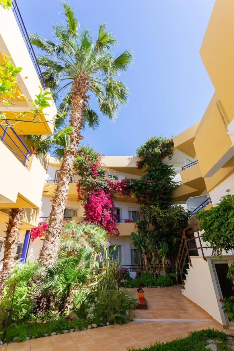 Property building in Faedra Beach