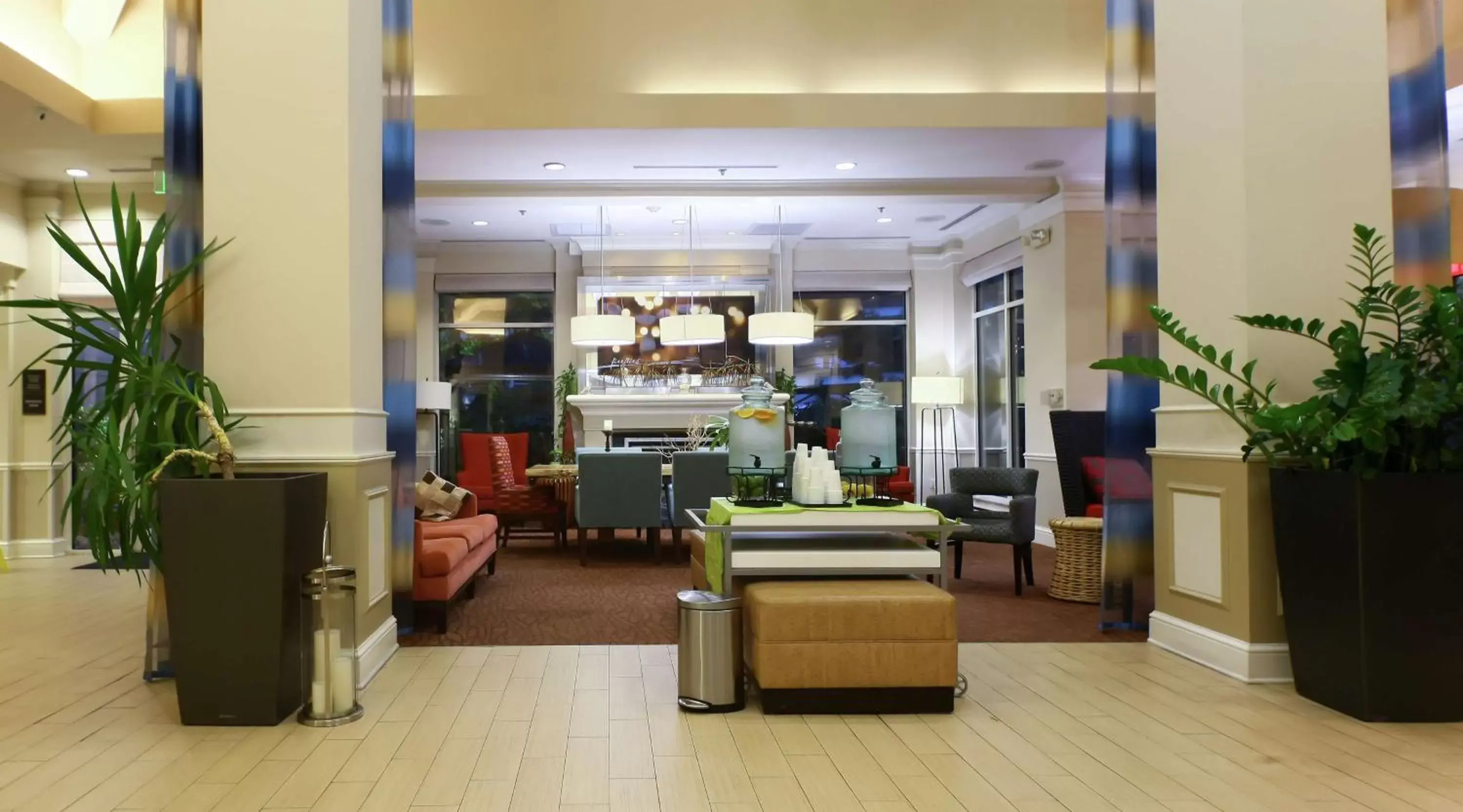 Lobby or reception in Hilton Garden Inn Secaucus/Meadowlands