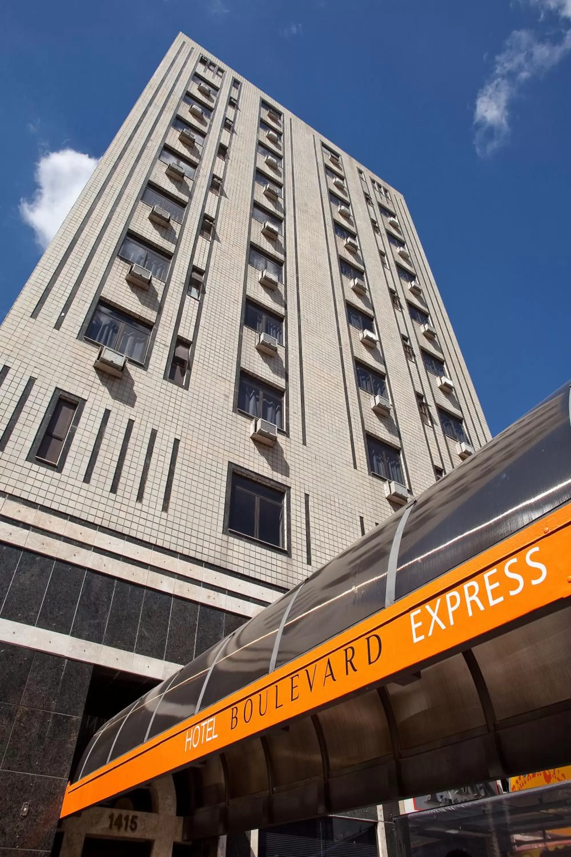 Facade/entrance in Boulevard Express Facade/entrance in Boulevard Express