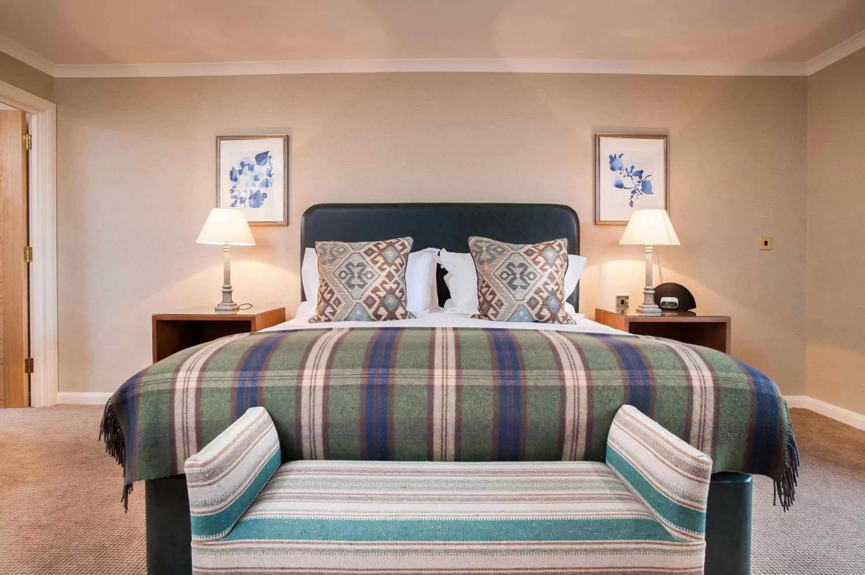 Penthouse Suite in Parkway Hotel & Spa Penthouse Suite in Parkway Hotel & Spa