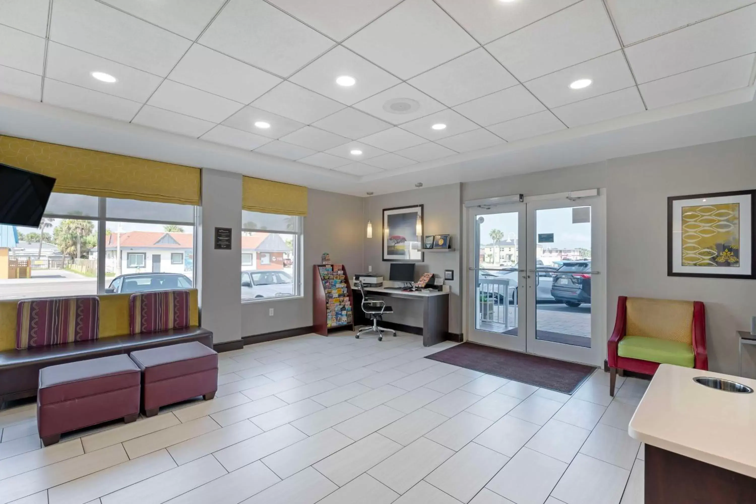 Lobby or reception in Best Western Plus Daytona Inn Seabreeze Lobby or reception in Best Western Plus Daytona Inn Seabreeze