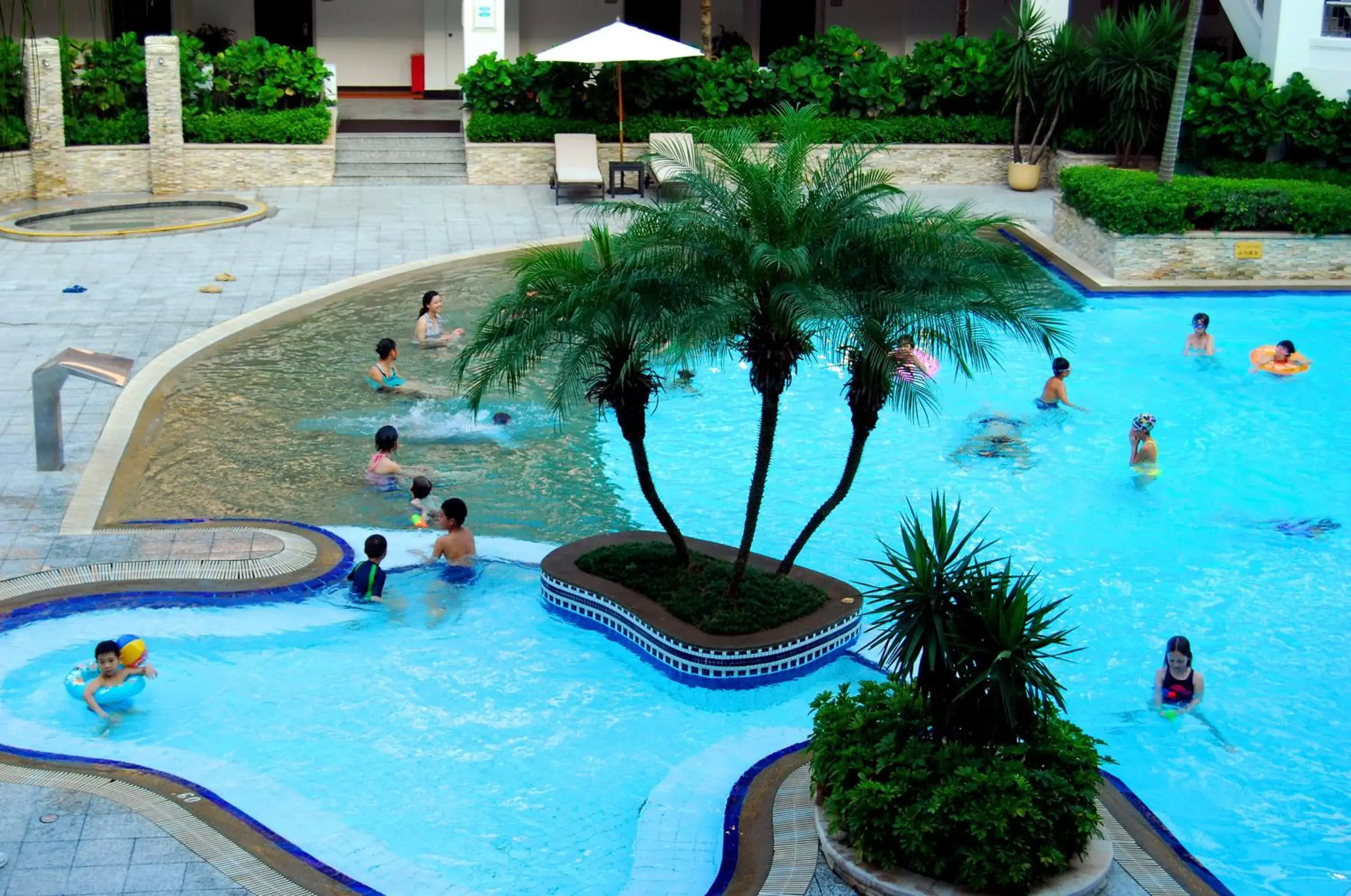 Pool View in Mission Hills Hotel Resorts Shenzhen