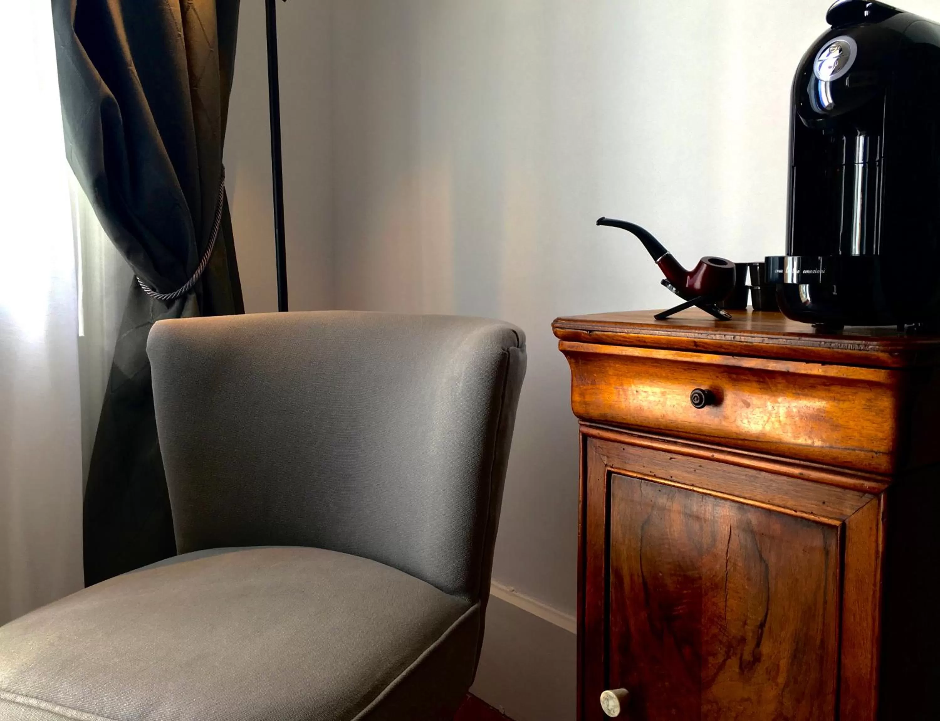 Coffee/tea facilities in La Domitia - Maison d'hôtes, massages & bien-être