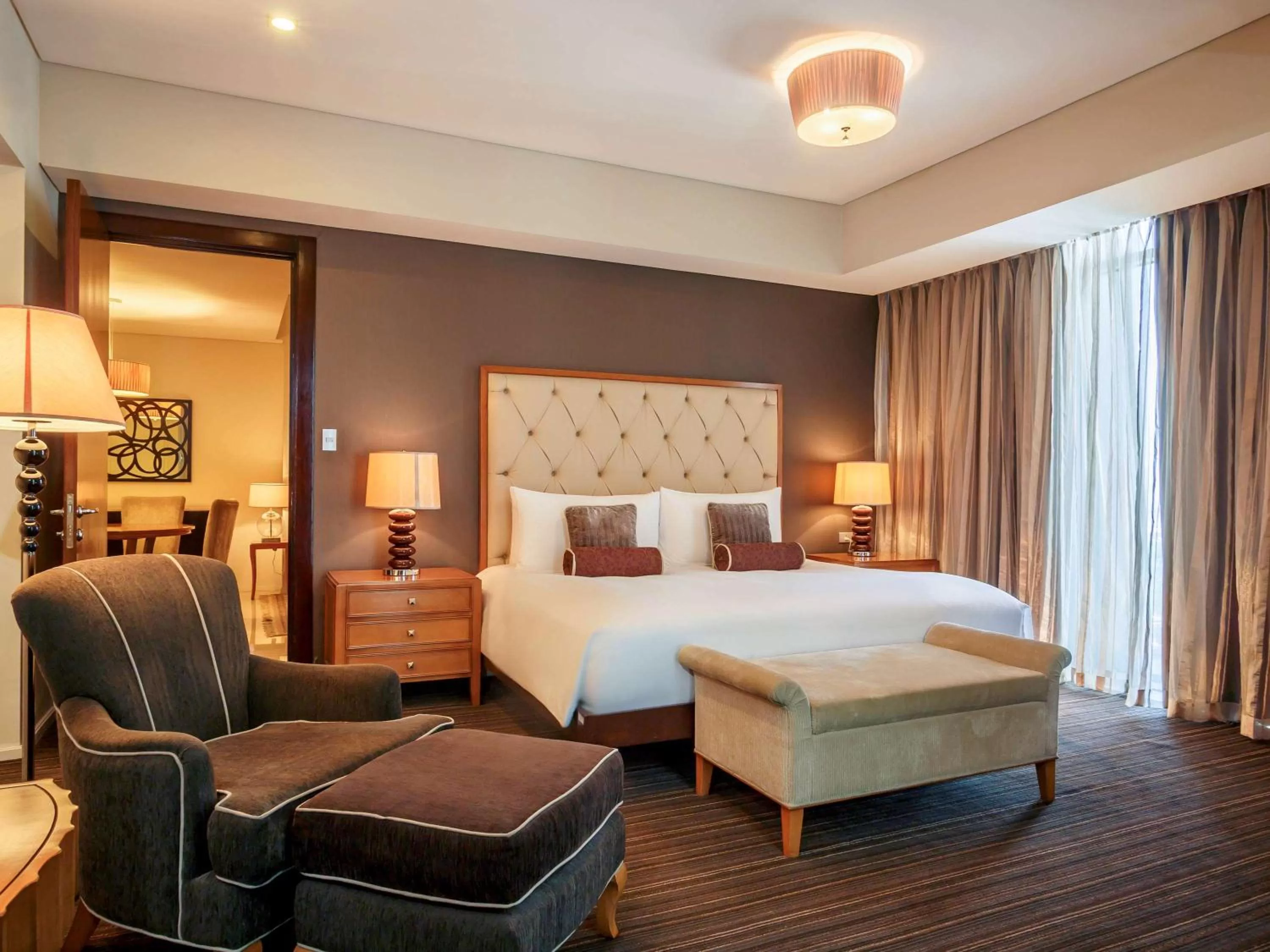 Photo of the whole room, Bed in Joy Nostalg Hotel and Suites Manila Managed by The Ascott Limited
