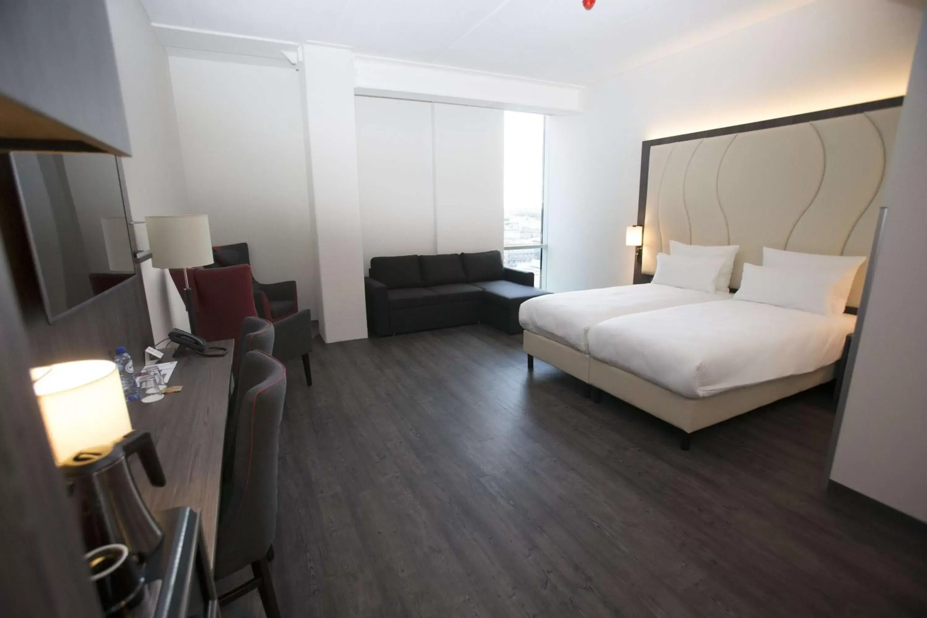 Bedroom in Best Western Plus Plaza Almere