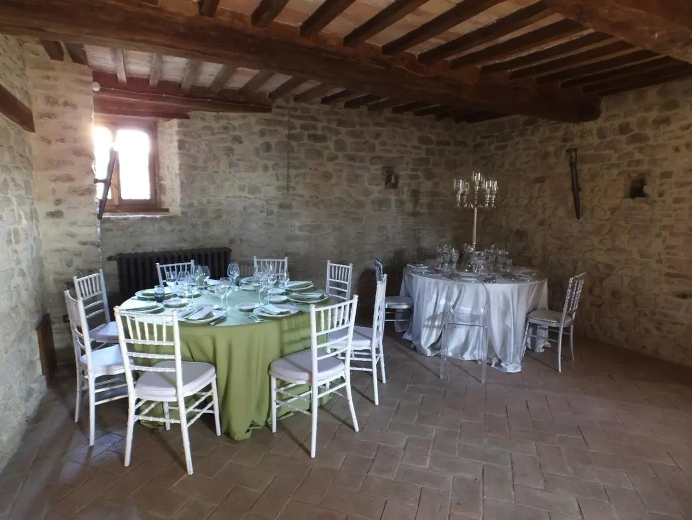 Food, Restaurant/Places to Eat in Castello Di Giomici