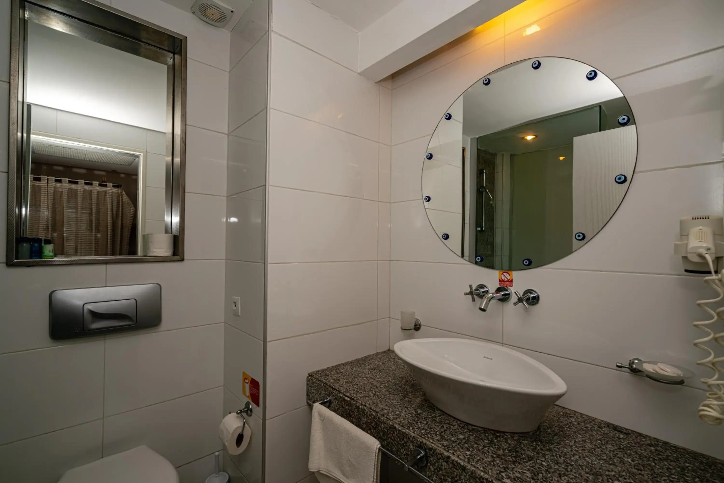 Bathroom in Tu Casa Gelidonya Hotel